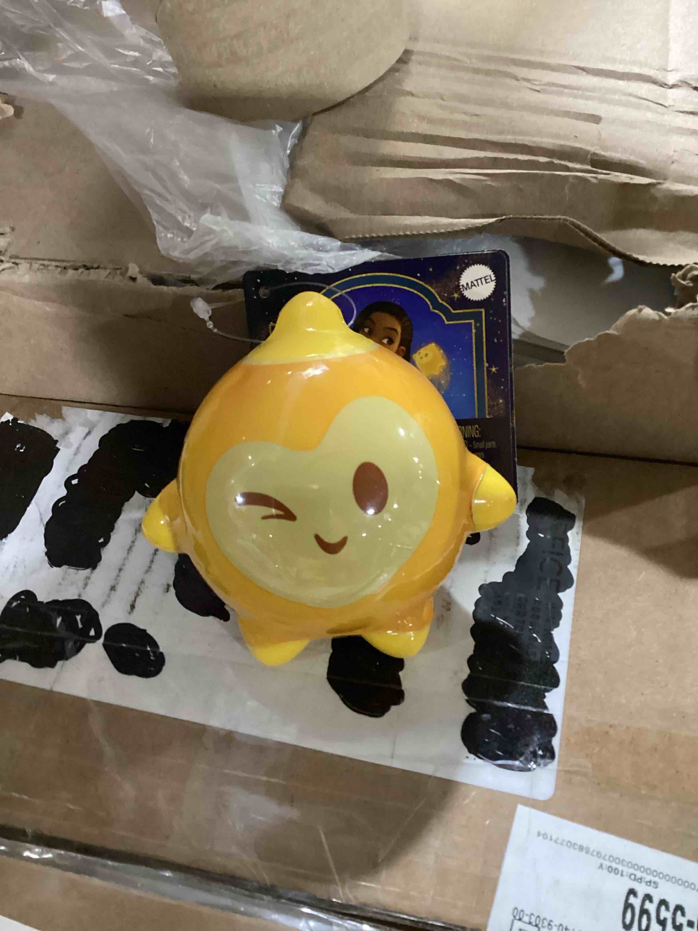 Mattel ?Disney Wish Star Reveals Mini Doll Surprise, Keychain Compact with Character Doll & Accessory (Styles May Vary)