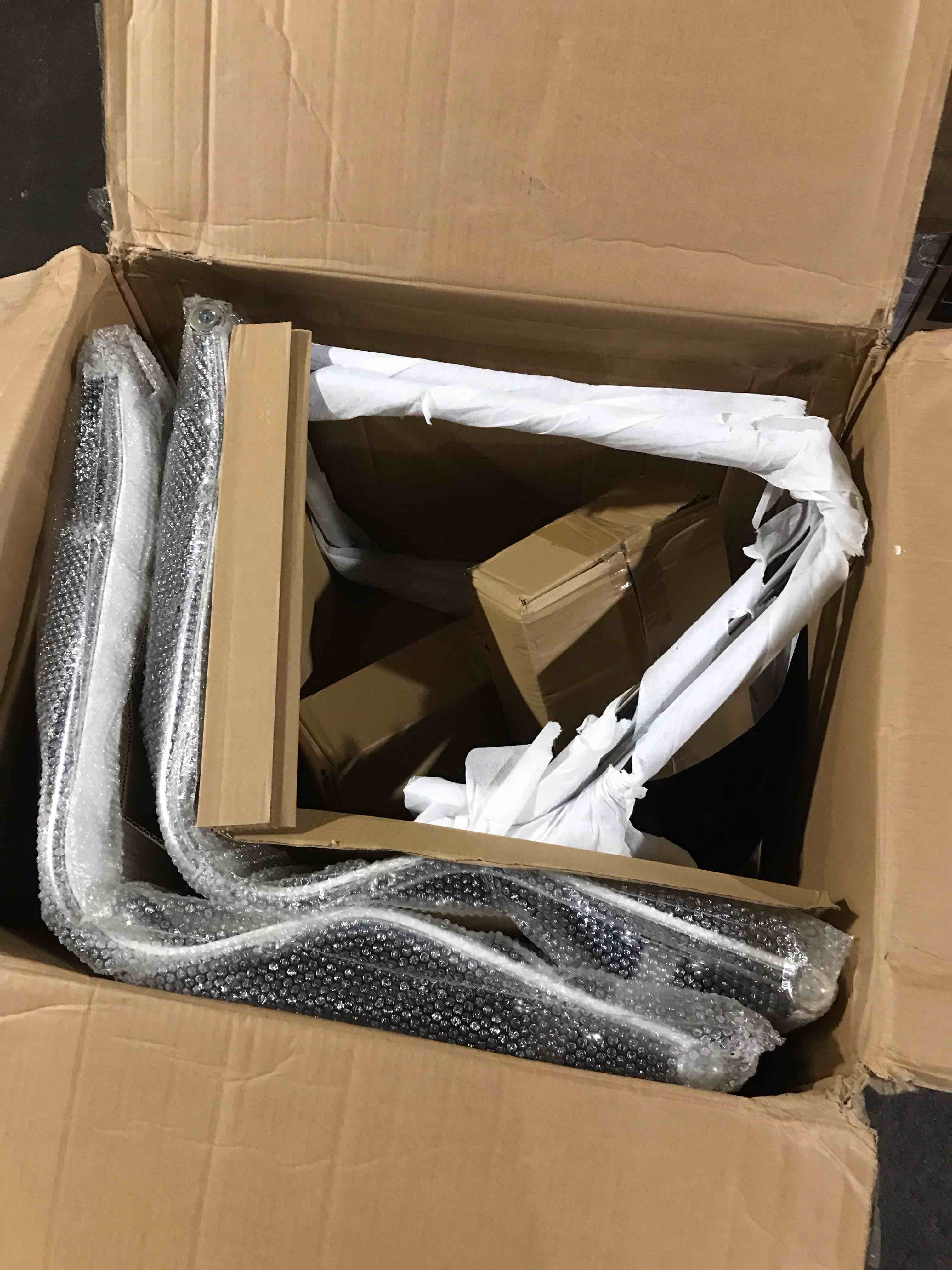 https://s3.amazonaws.com/lotting-images-prod/bidfta/BRN3569053_1750255431674.jpeg