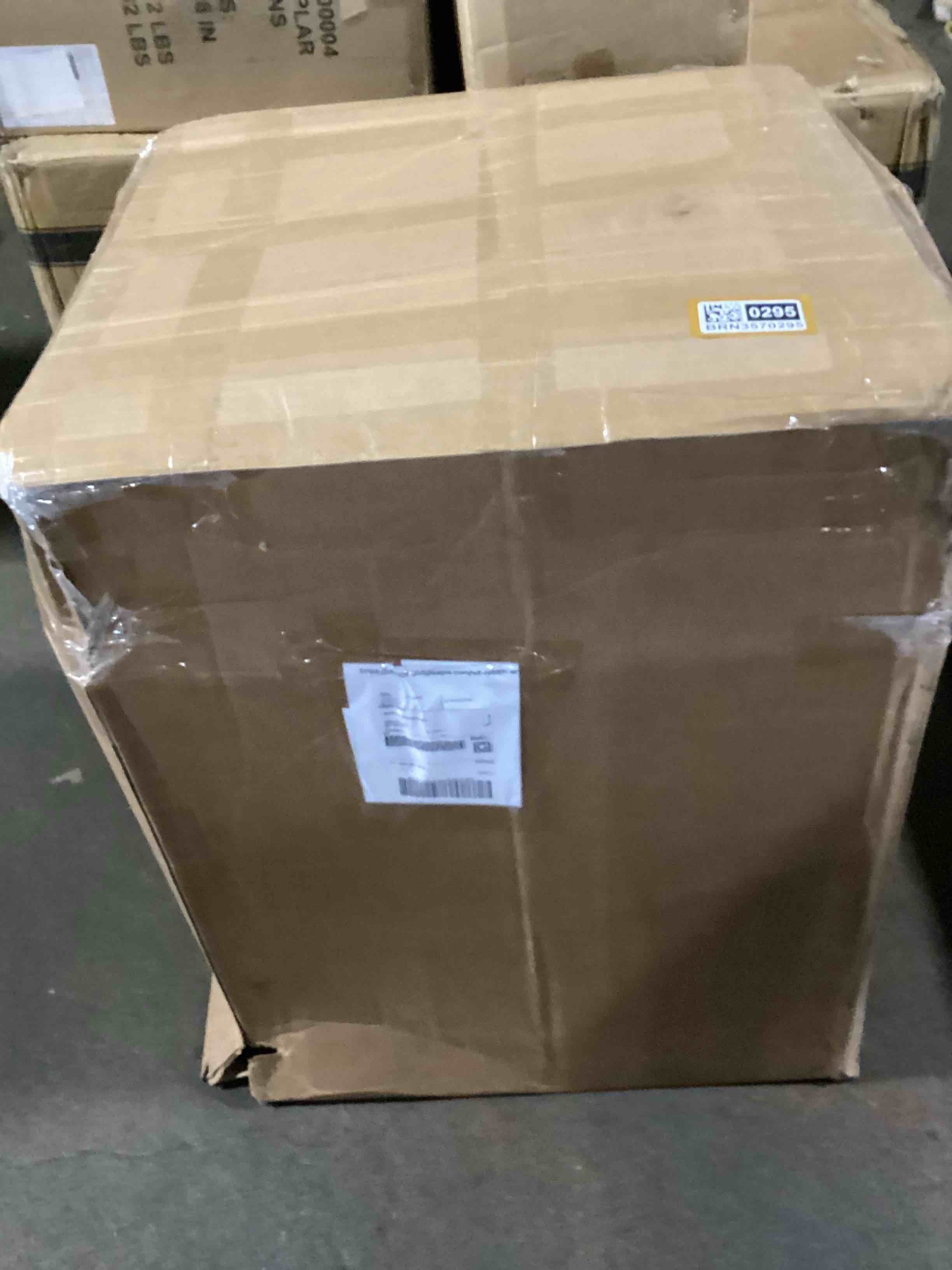 https://s3.amazonaws.com/lotting-images-prod/bidfta/BRN3570295_1751569338952.jpeg