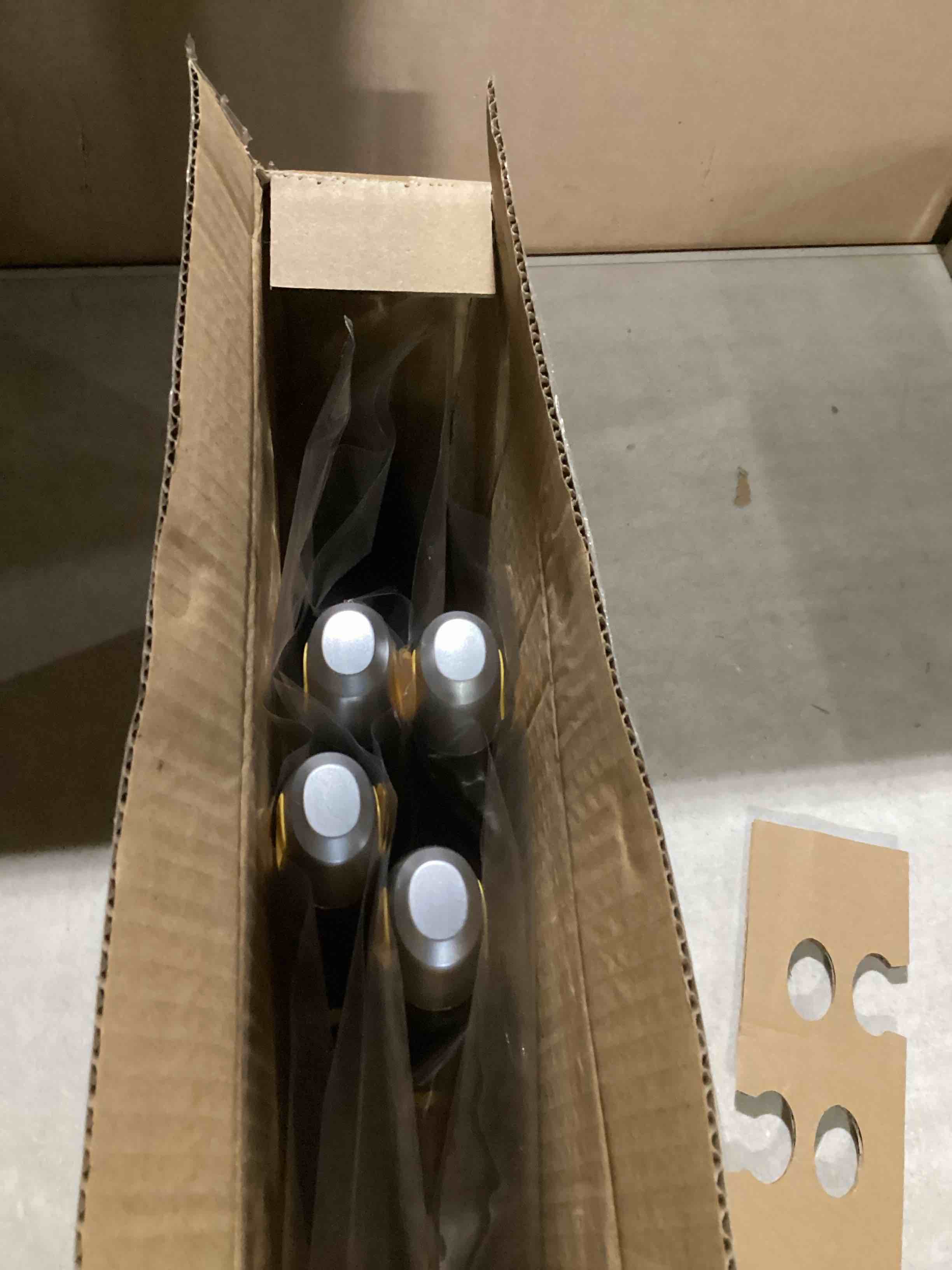 https://s3.amazonaws.com/lotting-images-prod/bidfta/BRN3570770_1752170074602.jpeg