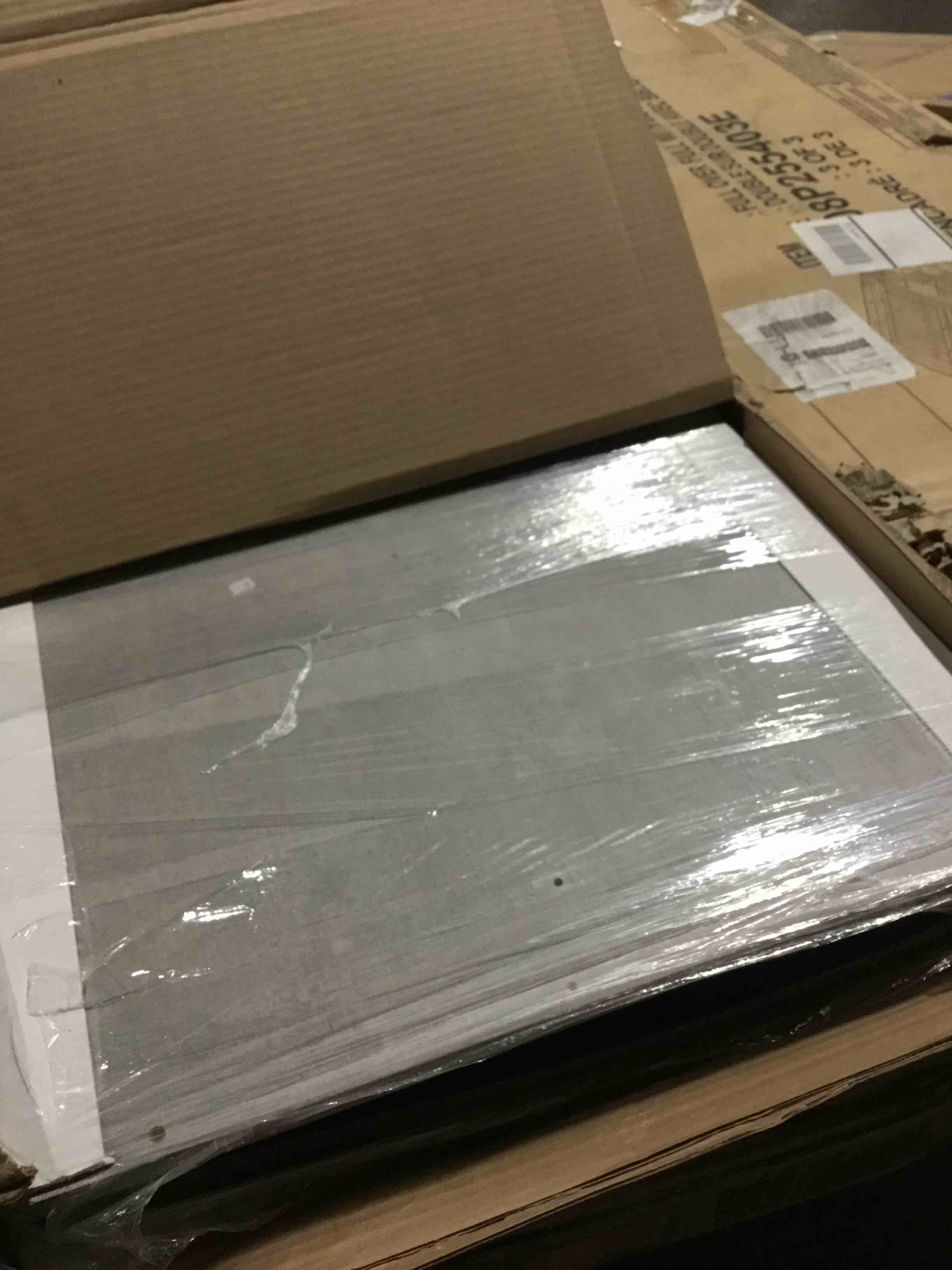 https://s3.amazonaws.com/lotting-images-prod/bidfta/BRN3571130_1746202083271.jpeg