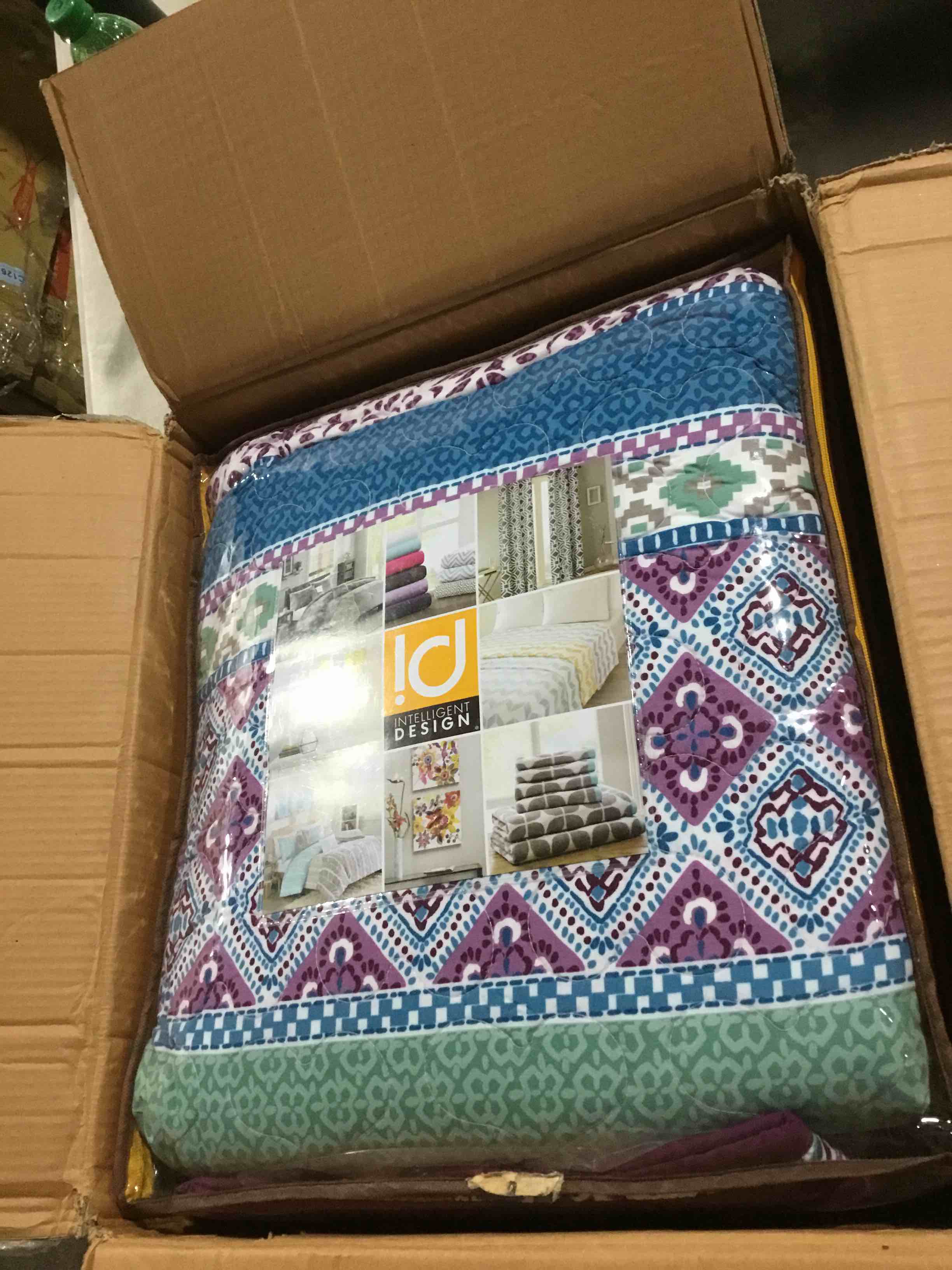 https://s3.amazonaws.com/lotting-images-prod/bidfta/BRN3571220_1746624764075.jpeg