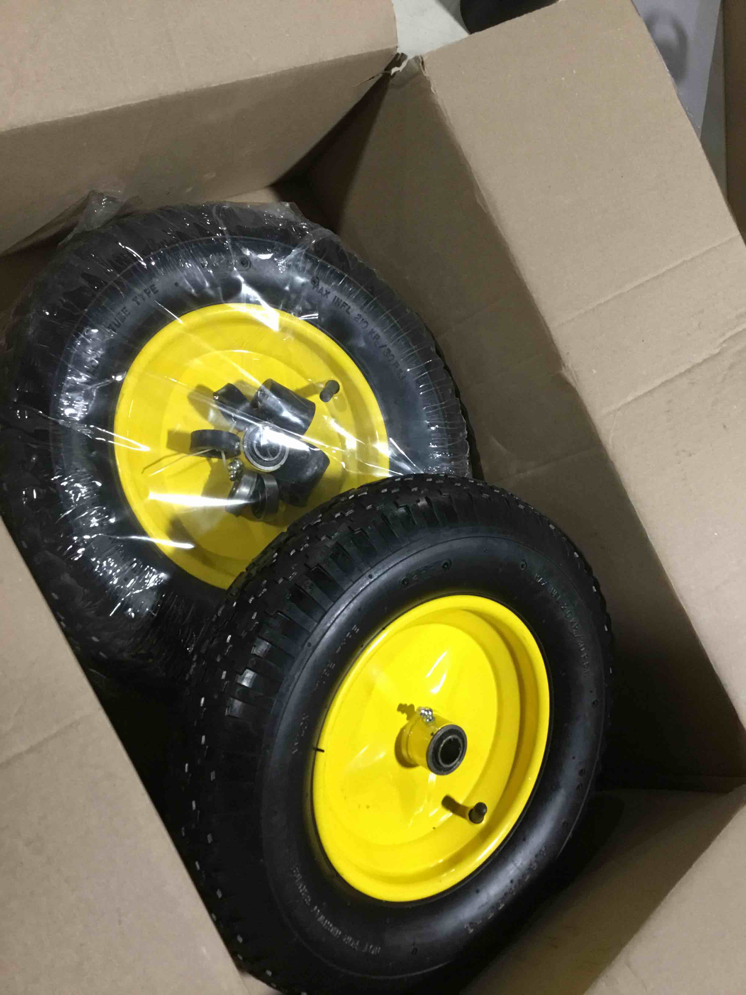 https://s3.amazonaws.com/lotting-images-prod/bidfta/BRN3571413_1747061525729.jpeg