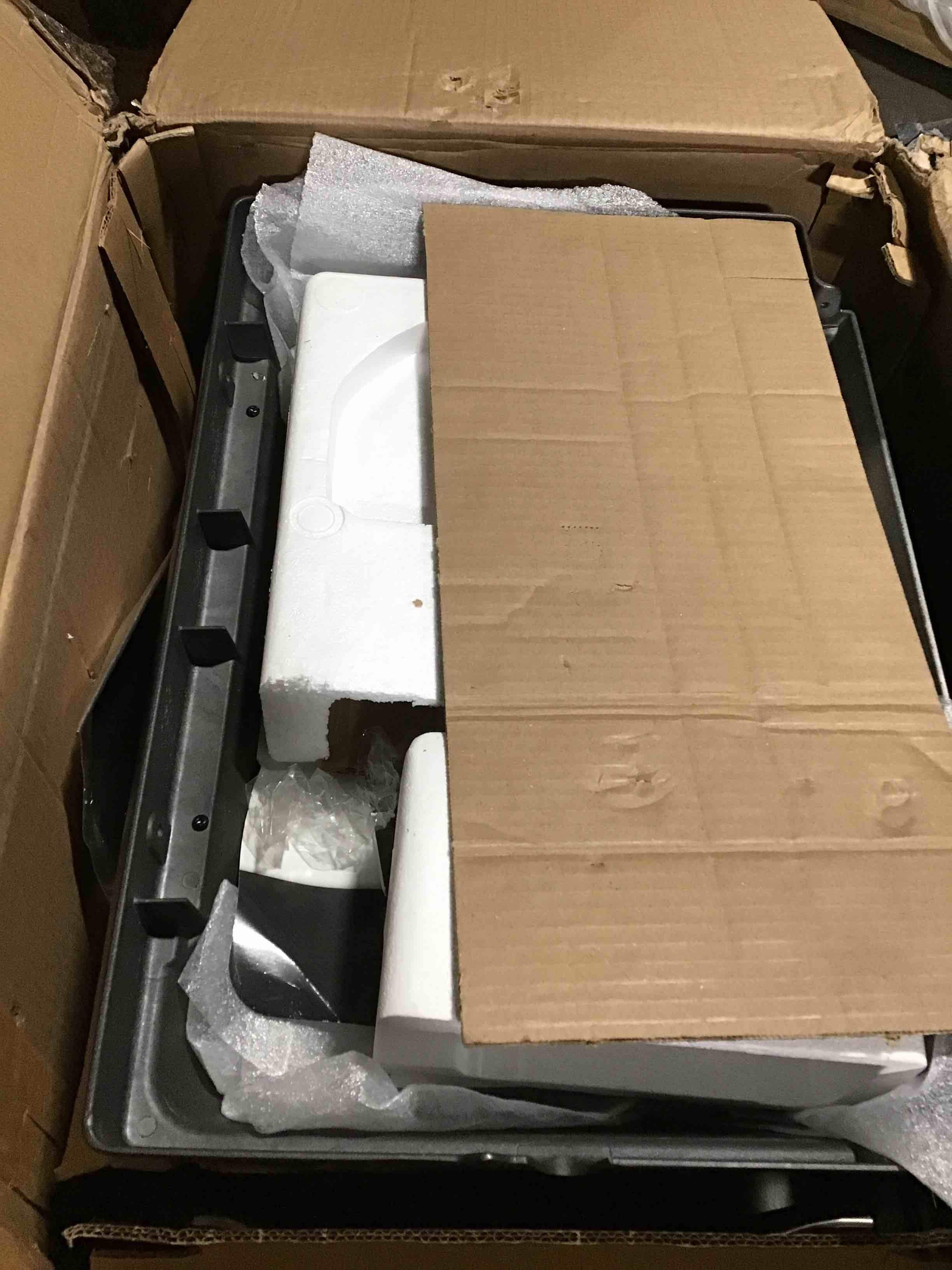 https://s3.amazonaws.com/lotting-images-prod/bidfta/BRN3573116_1749209963803.jpeg