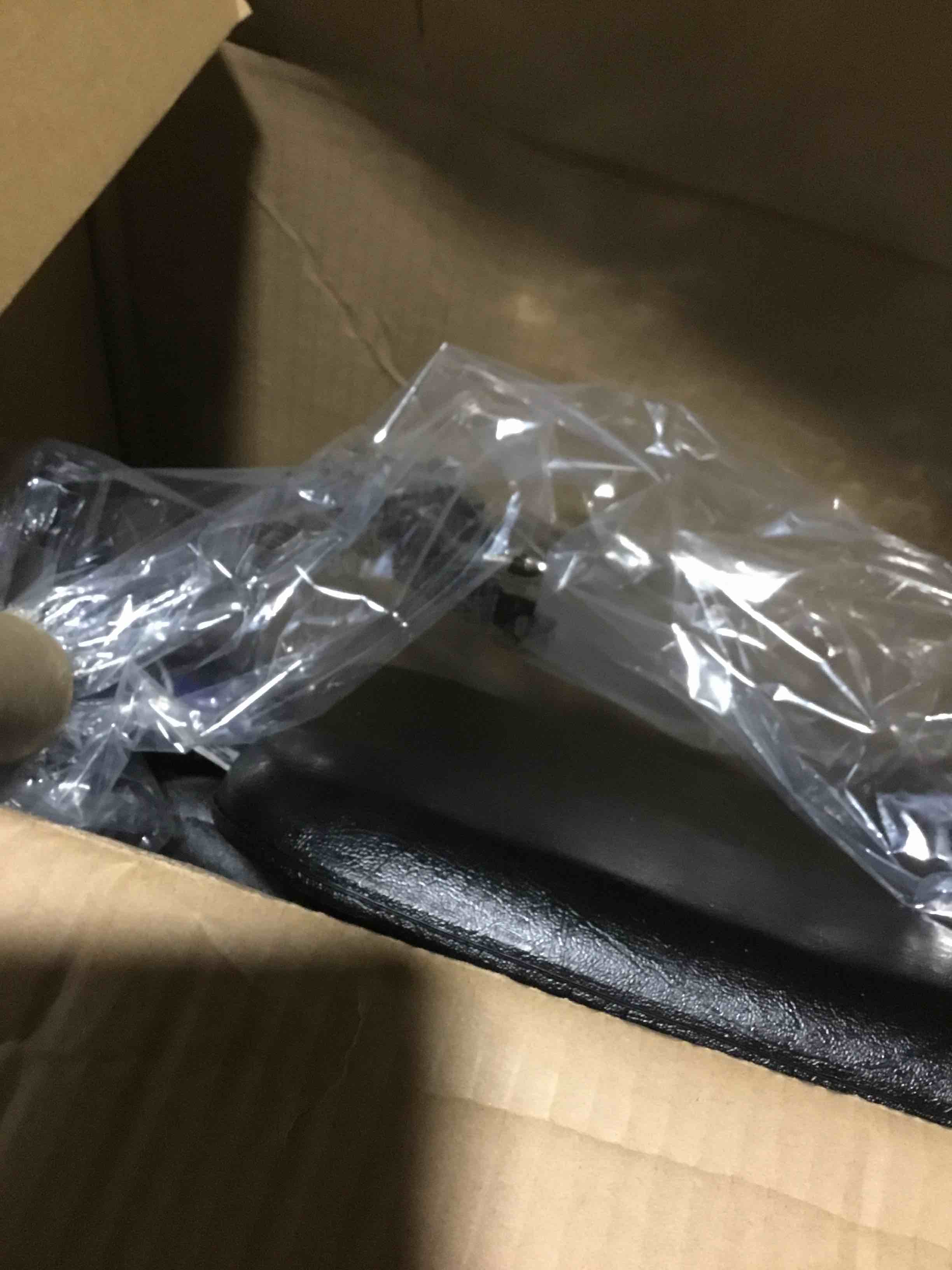 https://s3.amazonaws.com/lotting-images-prod/bidfta/BRN3573829_1750357980470.jpeg