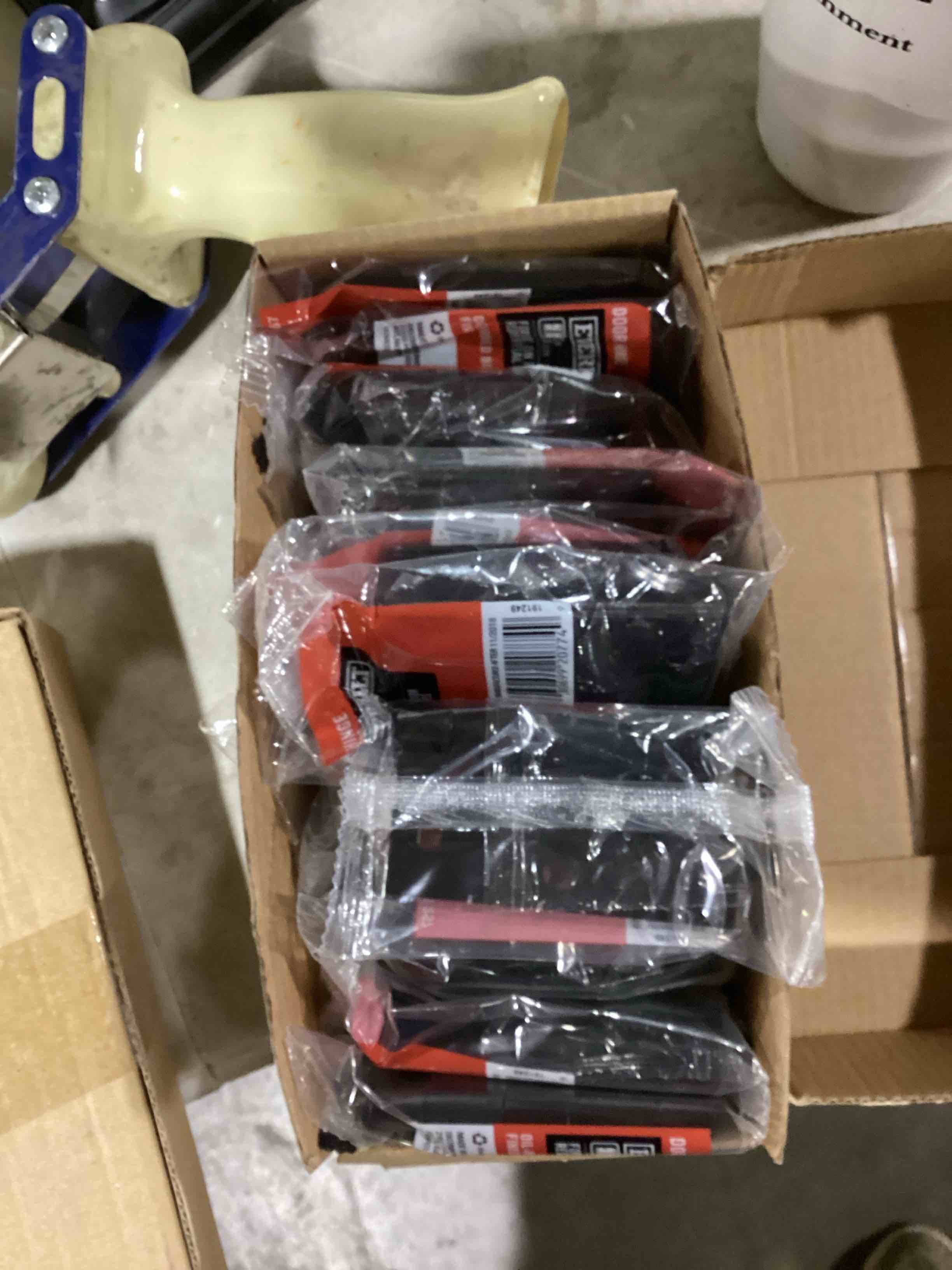 https://s3.amazonaws.com/lotting-images-prod/bidfta/BRN3576146_1760529494334.jpeg