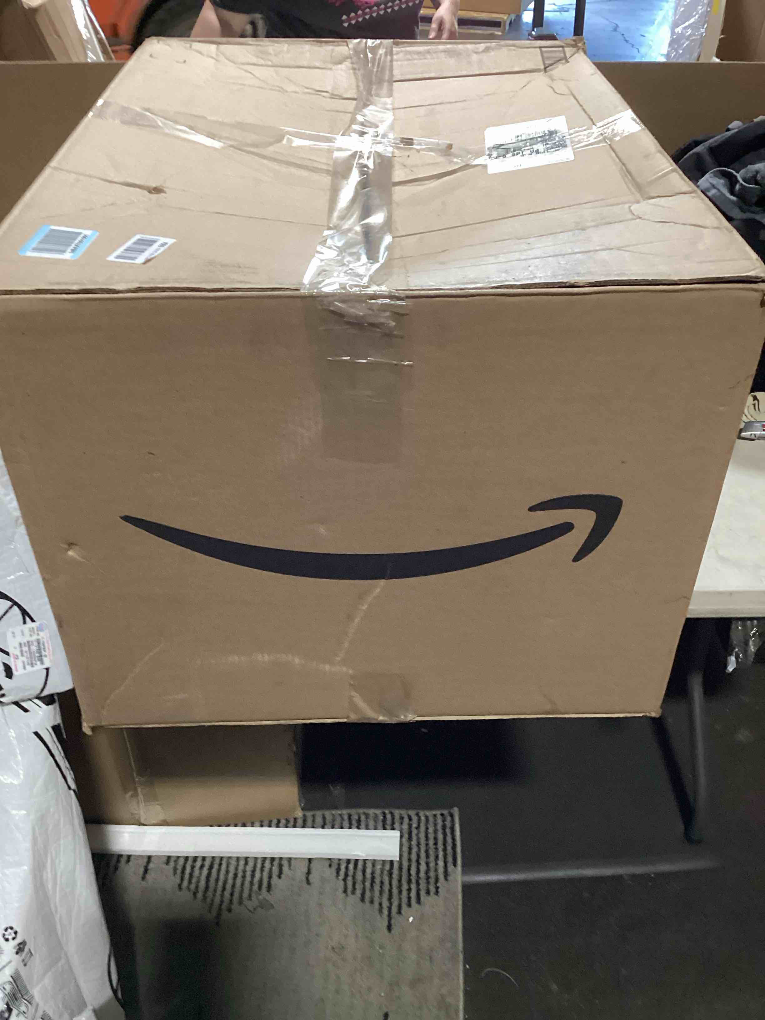 https://s3.amazonaws.com/lotting-images-prod/bidfta/BRN3577094_1750861504844.jpeg