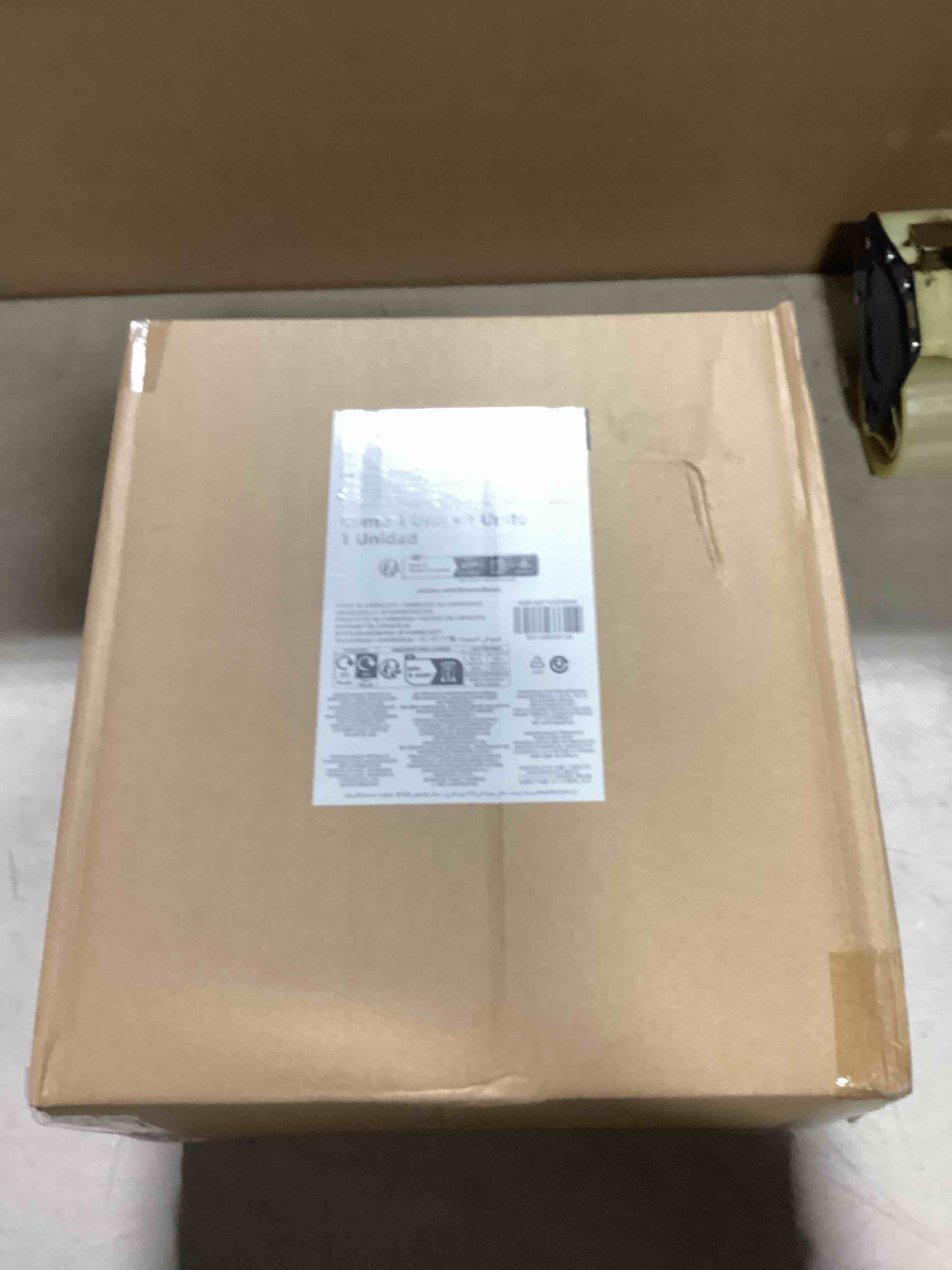 https://s3.amazonaws.com/lotting-images-prod/bidfta/BRN3577231_1750958004964.jpeg