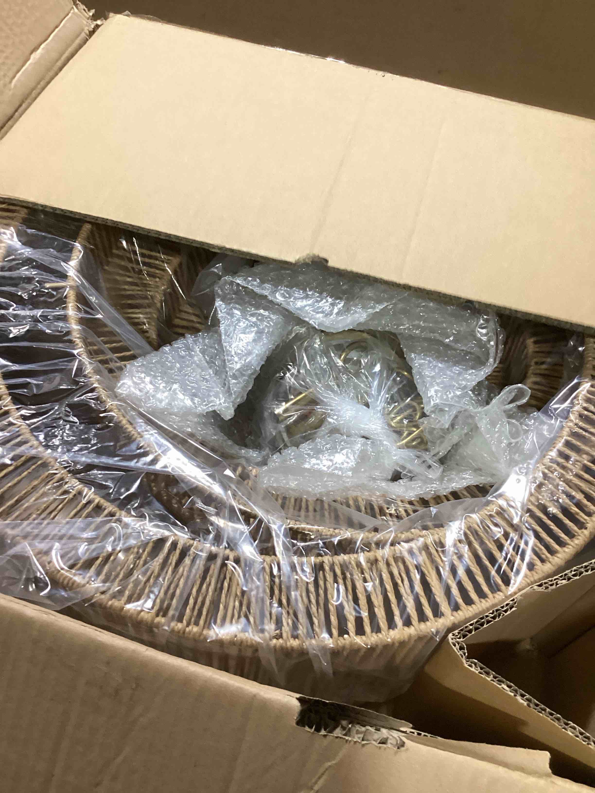 https://s3.amazonaws.com/lotting-images-prod/bidfta/BRN3578366_1752245736578.jpeg
