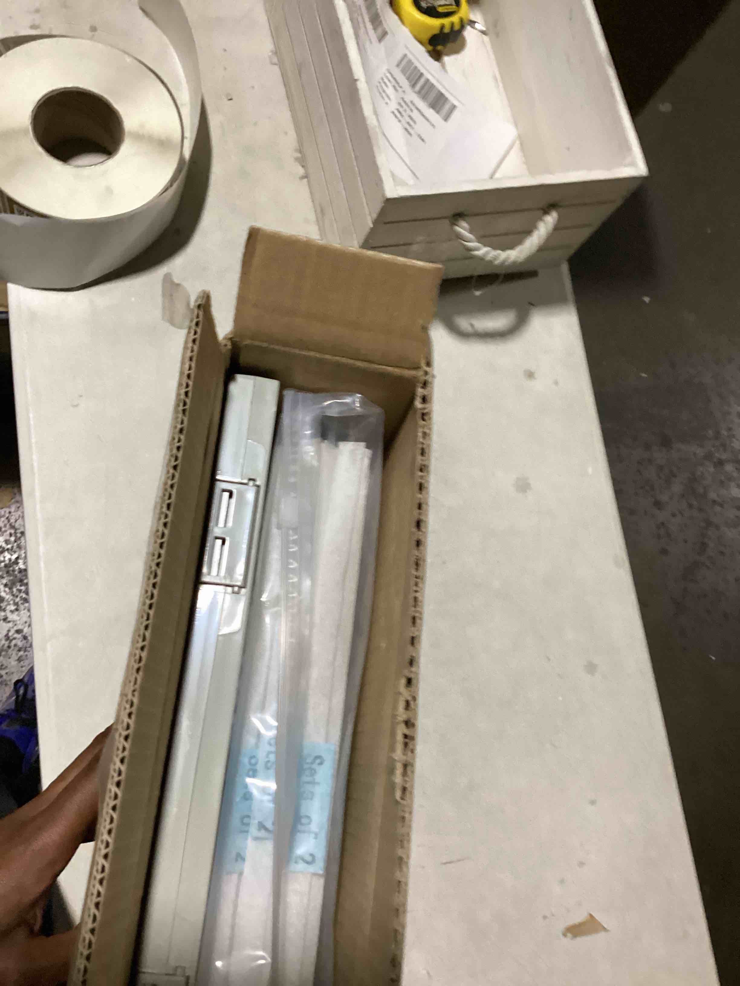https://s3.amazonaws.com/lotting-images-prod/bidfta/BRN3583126_1751902831610.jpeg