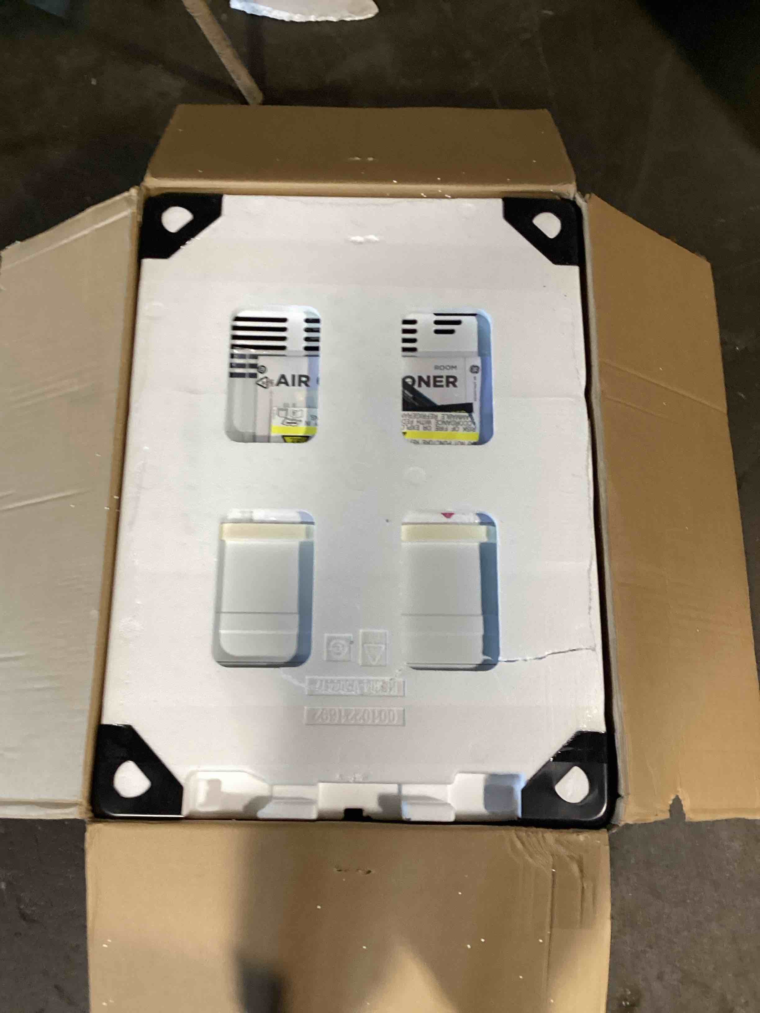 https://s3.amazonaws.com/lotting-images-prod/bidfta/BRN3583440_1752155545832.jpeg