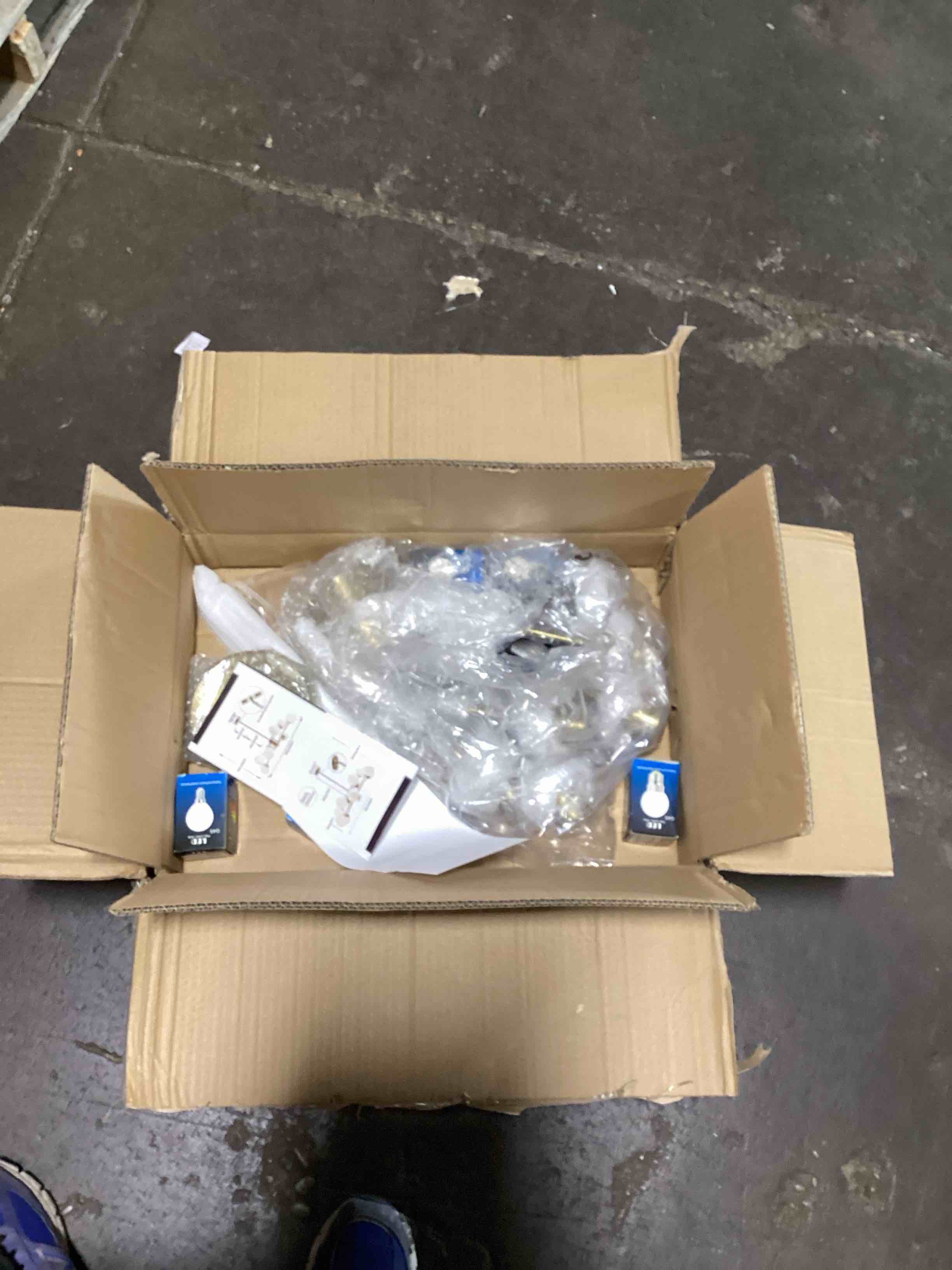 https://s3.amazonaws.com/lotting-images-prod/bidfta/BRN3583508_1752174346514.jpeg