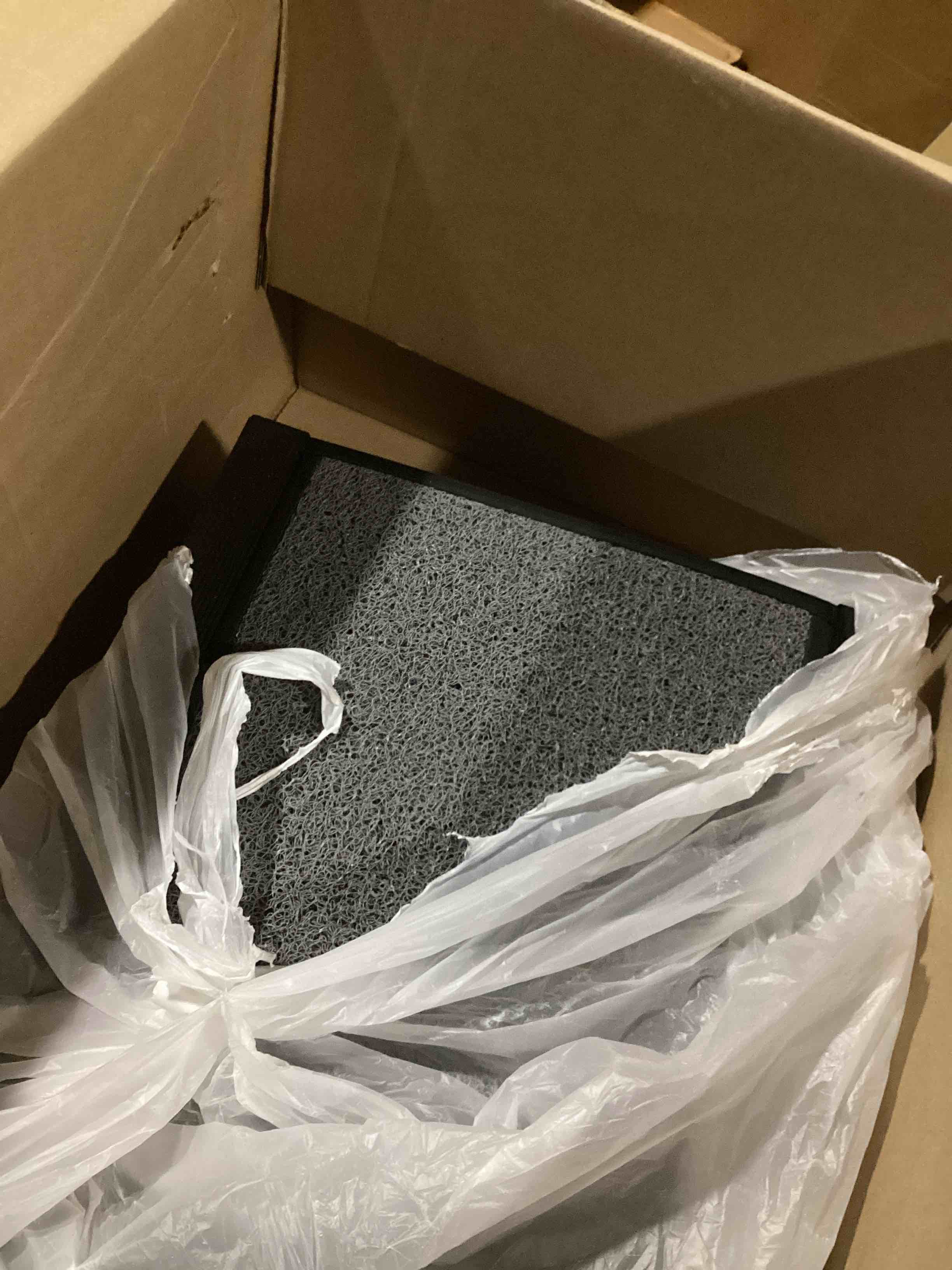 https://s3.amazonaws.com/lotting-images-prod/bidfta/BRN3589748_1754057655850.jpeg