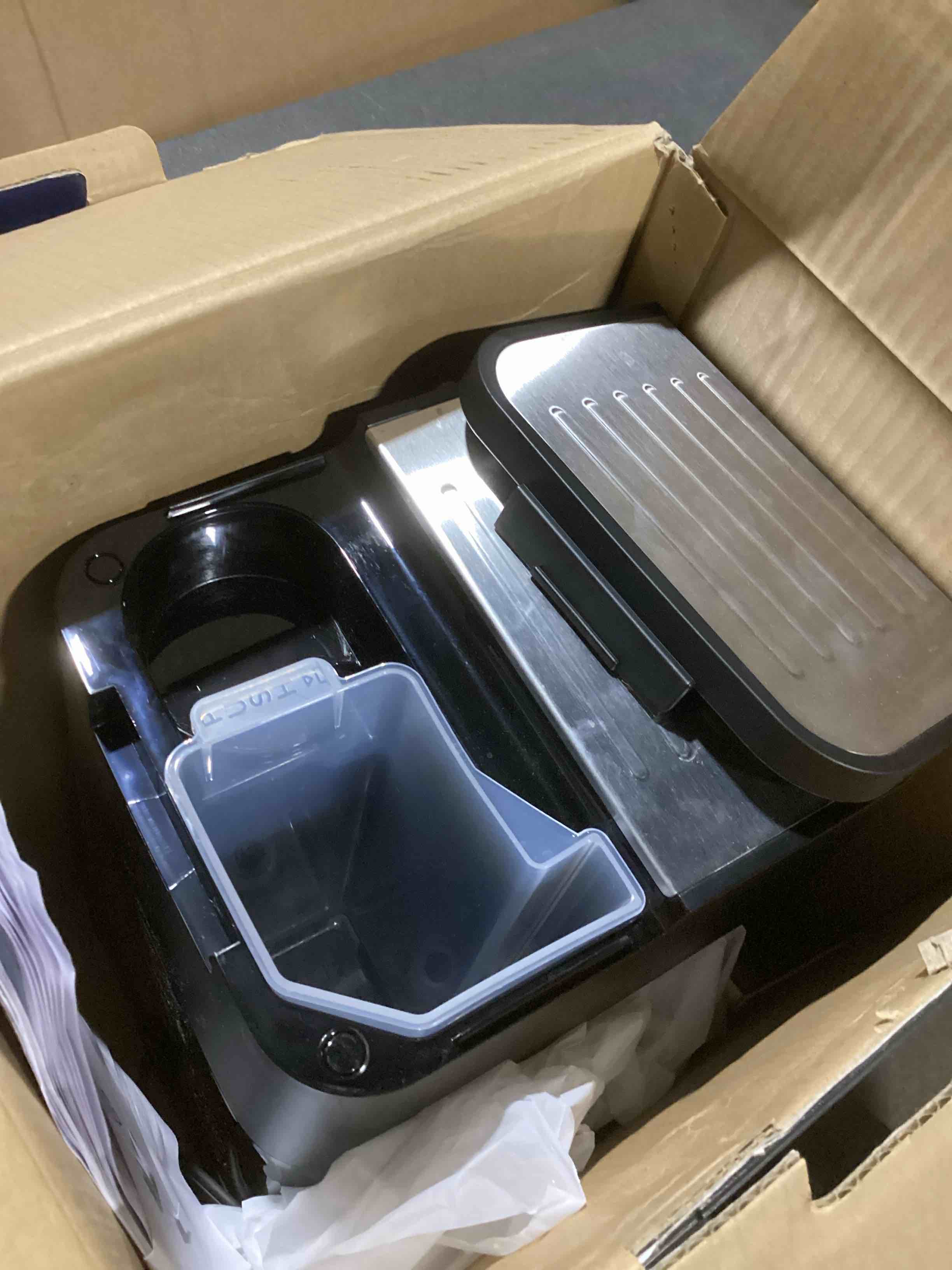 https://s3.amazonaws.com/lotting-images-prod/bidfta/BRN3590951_1755284083351.jpeg