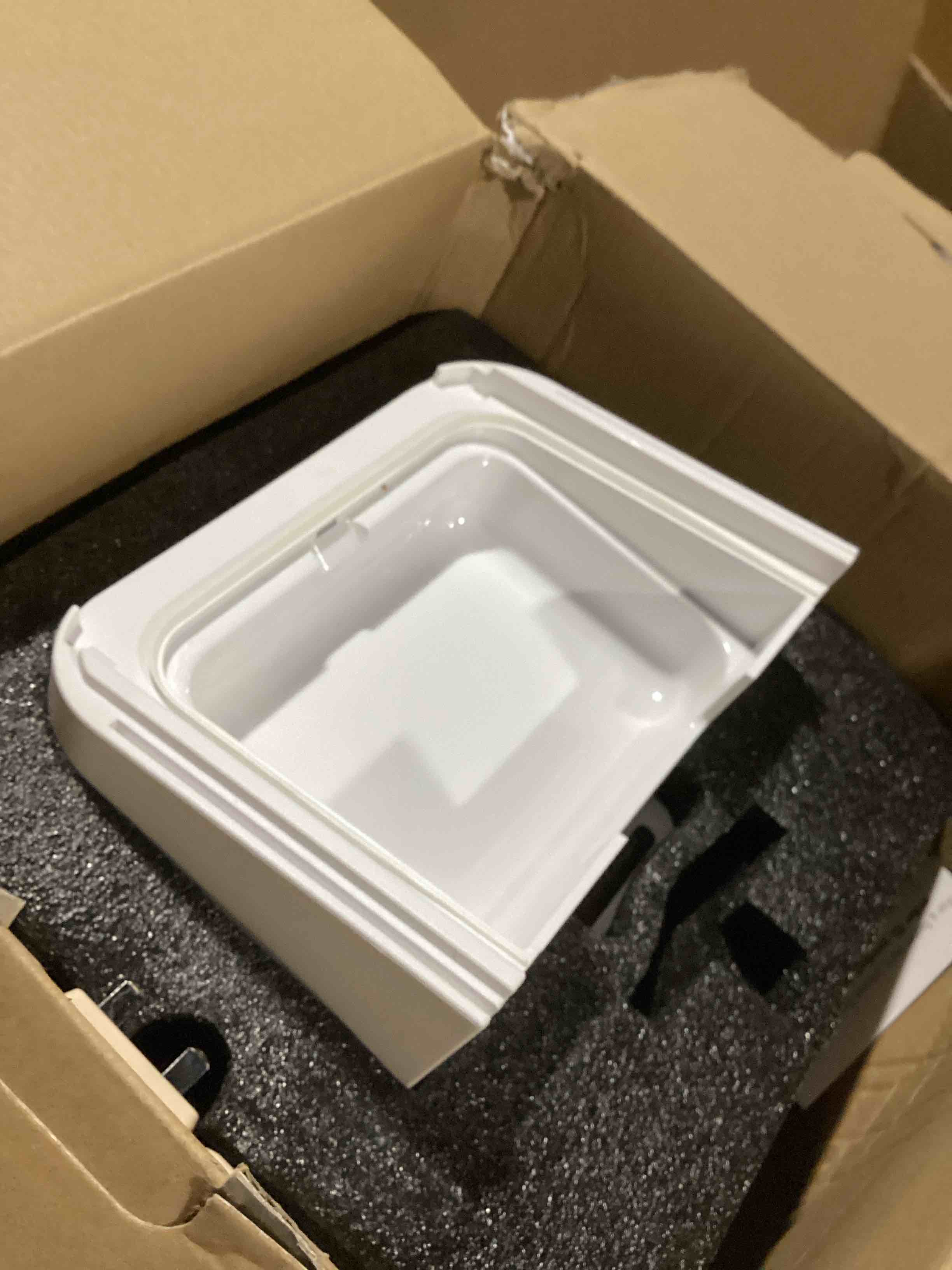 https://s3.amazonaws.com/lotting-images-prod/bidfta/BRN3591284_1755708378649.jpeg