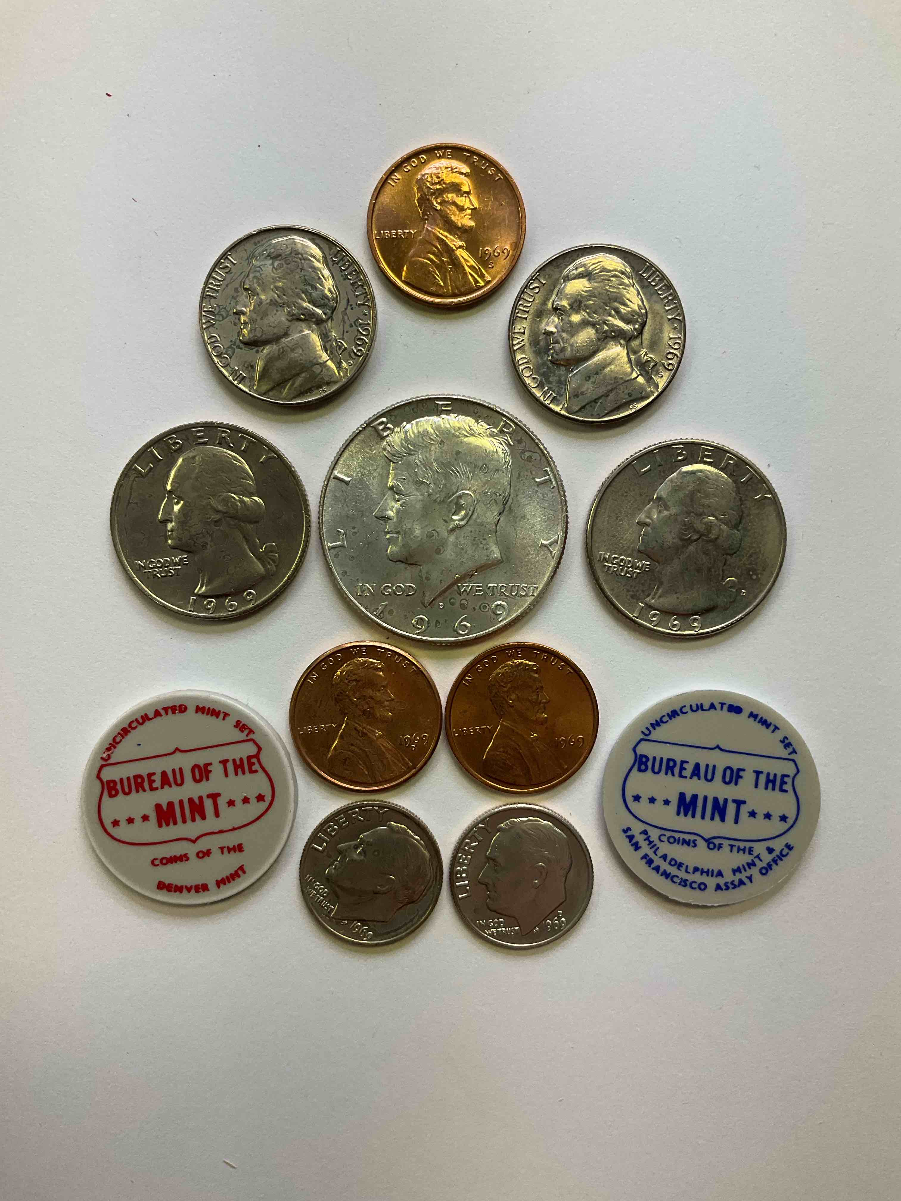 1969 Moon Landing History! Year Of The Moon Landing, Includes Silver! Check Out This 1969 Uncirculated Mint Set Issued From The U.S. Mint,  12 Coin Mint Set, Set Includes Both Mint Sets For 1969, Philadelphia & Denver! The Included Kennedy Half Dollar Is 40% Silver! Includes Each Coin Minted For That Year & Also An Exclusive Philly & Denver Mint Token. An Awesome Collectable!