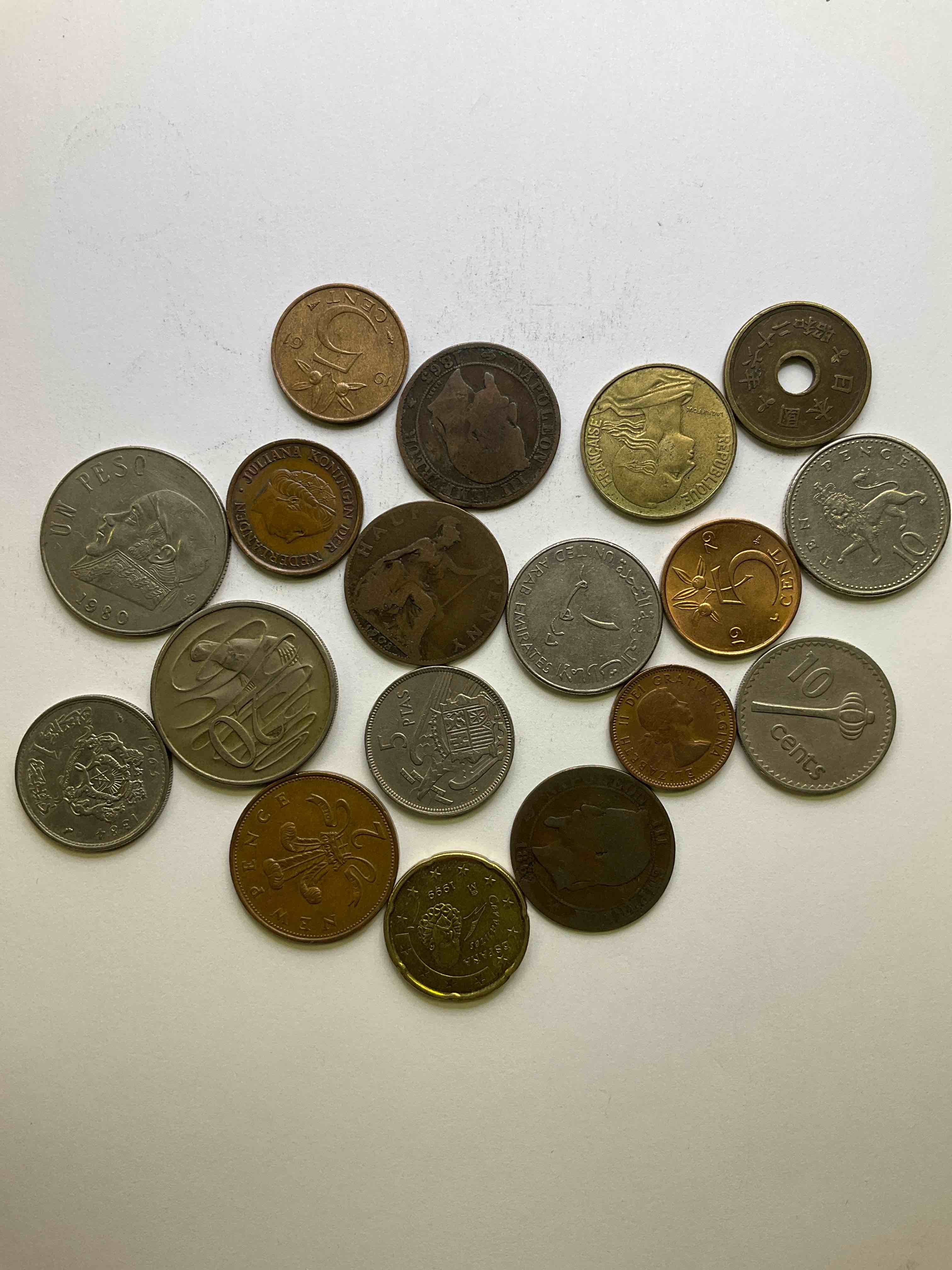 World Coins, Antique & Vintage! Each Lot Is Unique! Many Different Years, Countries, Sizes & Exotic Places. This Cool Collection Of Antique Coins From Around The World Is Loads Of Fun! Have Fun Identifying Each Coin & Country As A Great Educational Tool! A Great Investment Too!