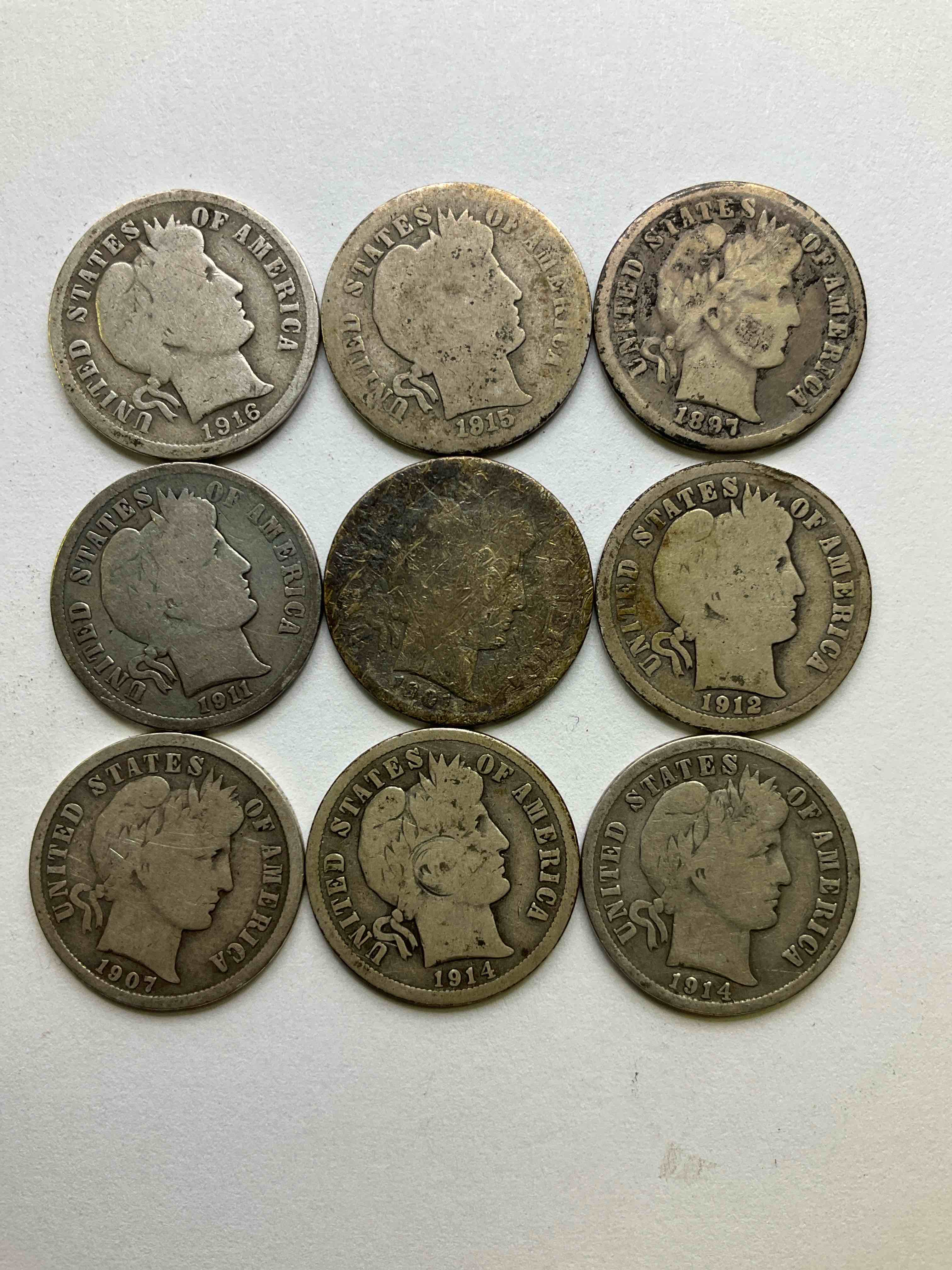 Antique U.S. Pure Fine Silver Mercury Dimes! Silver Mercury Dimes Were Minted From 1916-1945 & Have Become Serious Collector Items! Check Out These Awesome Examples, All In Nice, Circulated Condition With Visible Dates & Varying Years! Rare To Have Visible Dates! Makes For A Great Investment In Precious Metals, Mercury Dimes Are 90% Pure Fine Silver! They Don't Make Em' Like This Anymore!