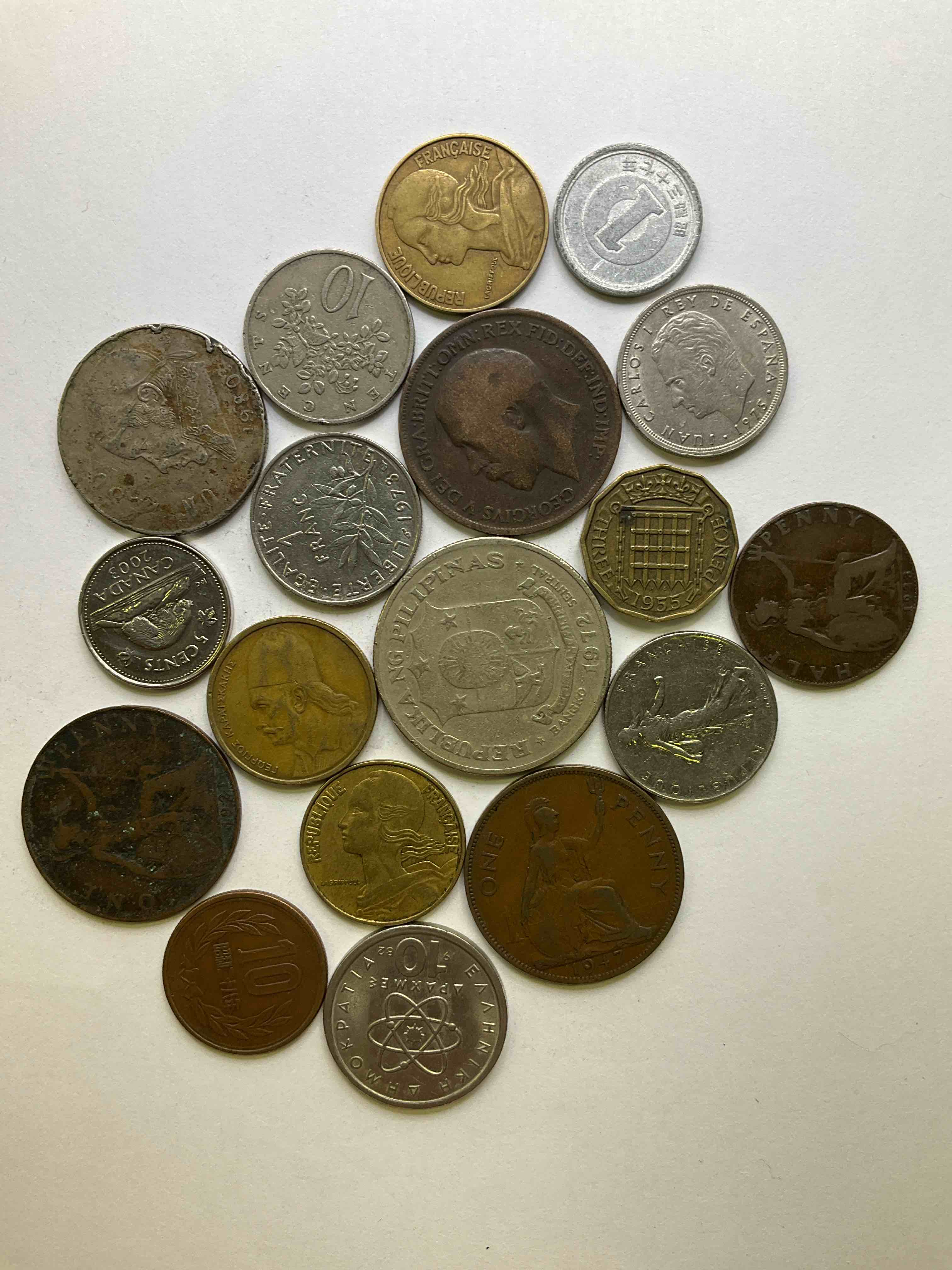 World Coins, Antique & Vintage! Each Lot Is Unique! Many Different Years, Countries, Sizes & Exotic Places. This Cool Collection Of Antique Coins From Around The World Is Loads Of Fun! Have Fun Identifying Each Coin & Country As A Great Educational Tool! A Great Investment Too!
