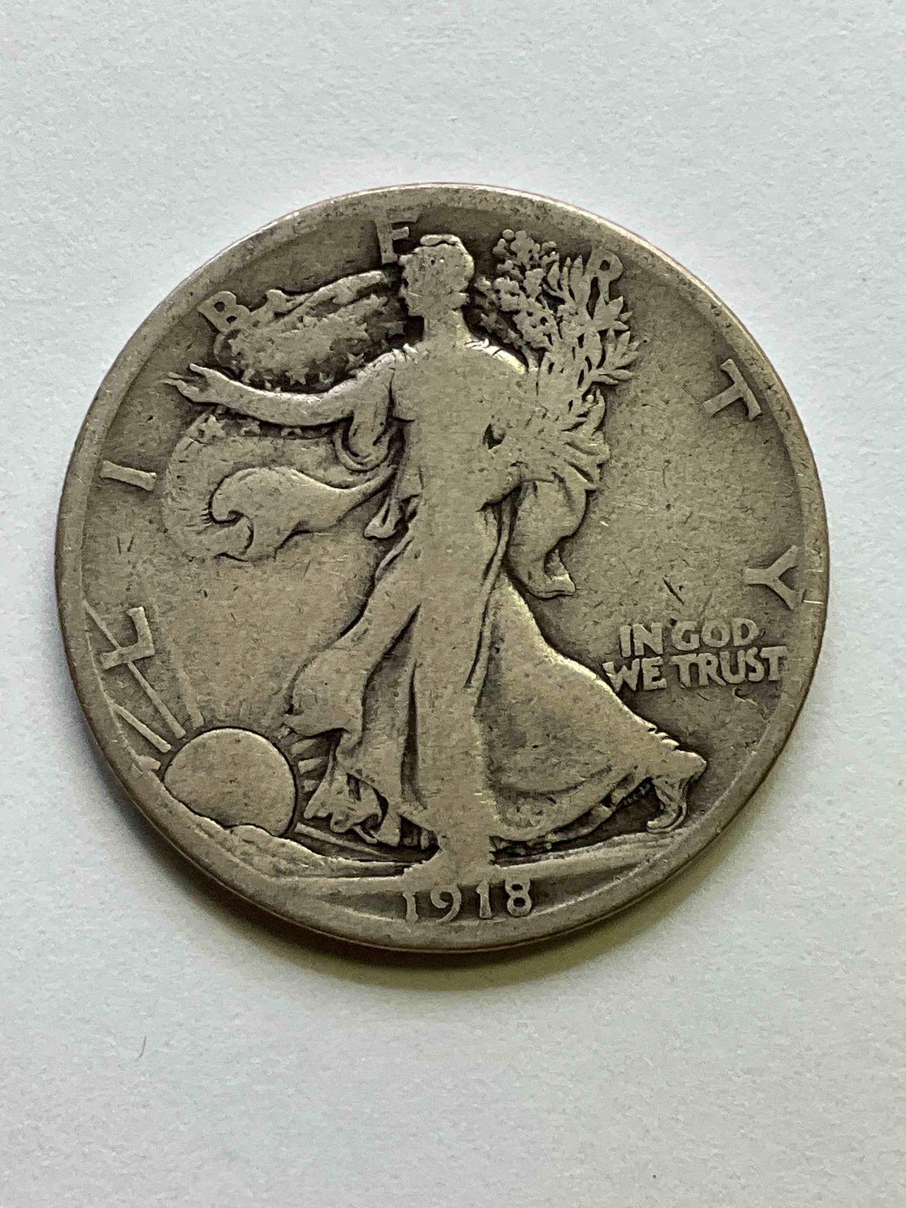 1918 world war one silver! armistice! wwi ended nov 11, 1918, a day that became known as armistice day & eventually veterans day! up for auction is a 1918 u.s. "liberty walking" half dollar that is 90% fine u.s. silver! great for wwl buffs & folks who want to invest in fine u.s. silver!