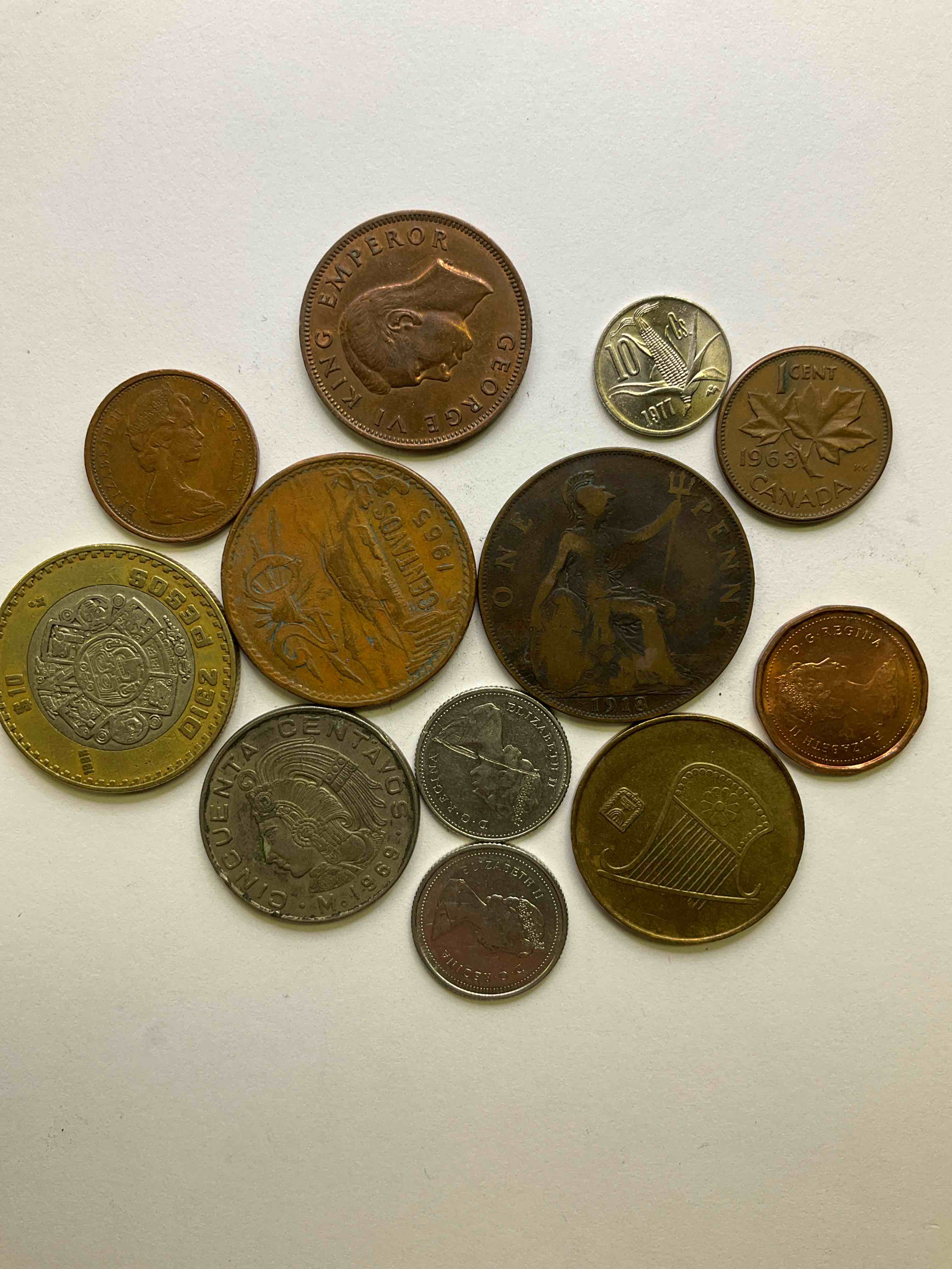 World Coins, Antique & Vintage! Each Lot Is Unique! Many Different Years, Countries, Sizes & Exotic Places. This Cool Collection Of Antique Coins From Around The World Is Loads Of Fun! Have Fun Identifying Each Coin & Country As A Great Educational Tool! A Great Investment Too!