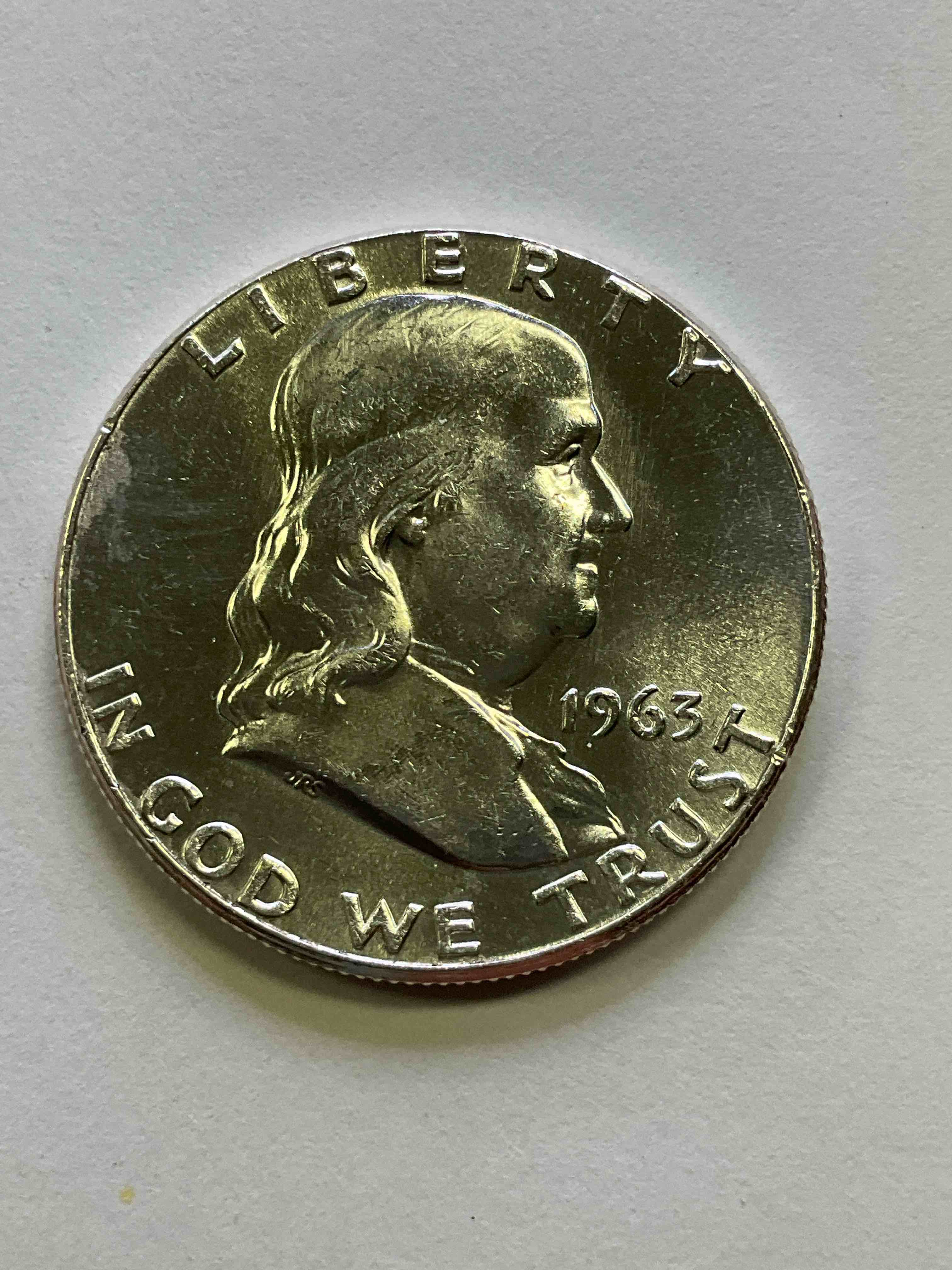 Uncirculated Ben Franklin Silver! Pre 1965 Silver U.S. Half Dollar Coins! Before 1965 American Half Dollars Were Actually Silver, Here Is A Gorgeous Example Of A Rare Ben Franklin Silver Half Dollar. Uncirculated, Great Condition & Great For Investing In Precious Metals! These Heavy Half Dollars Were Minted At 90% Silver and 10% Copper, Giving Them A Net Weight Of .36169 Ounces Of Pure Silver Per Coin! Getting Very Rare. Invest & Win!