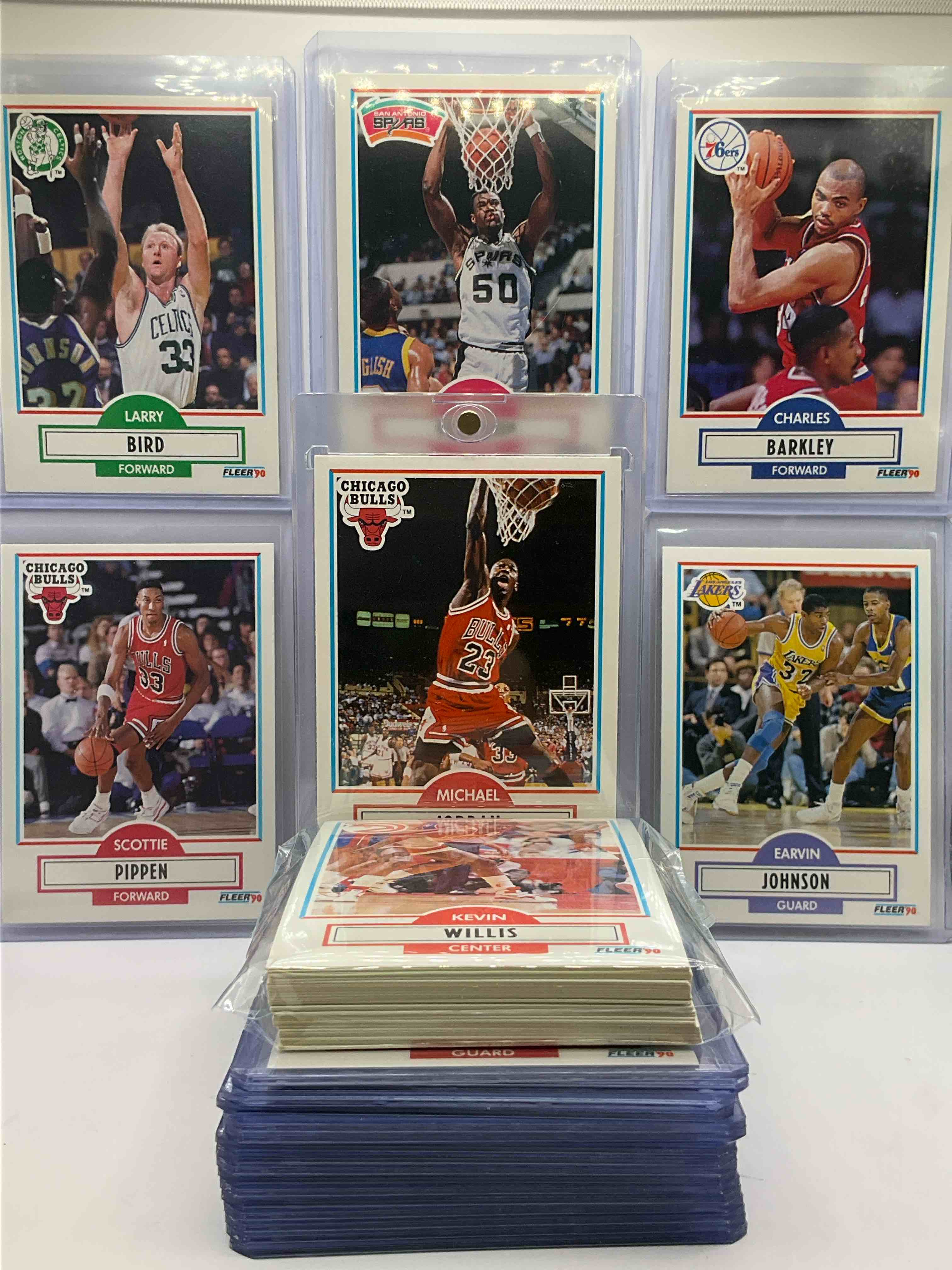 Michael Jordan! 1990 Fleer 50 Card Basketball! The BEST Cards From The Year! Michael Jordan, Magic Johnson, Larry Bird, Scottie Pippen, David Robinson, Charles Barkley, Akeem Olajuwon, Karl Malone, Clyde Drexler & More! All Stars, Hall Of Famers, Champions & More, The Perfect Mix Of Miscellaneous ‘90 NBA Variety! 