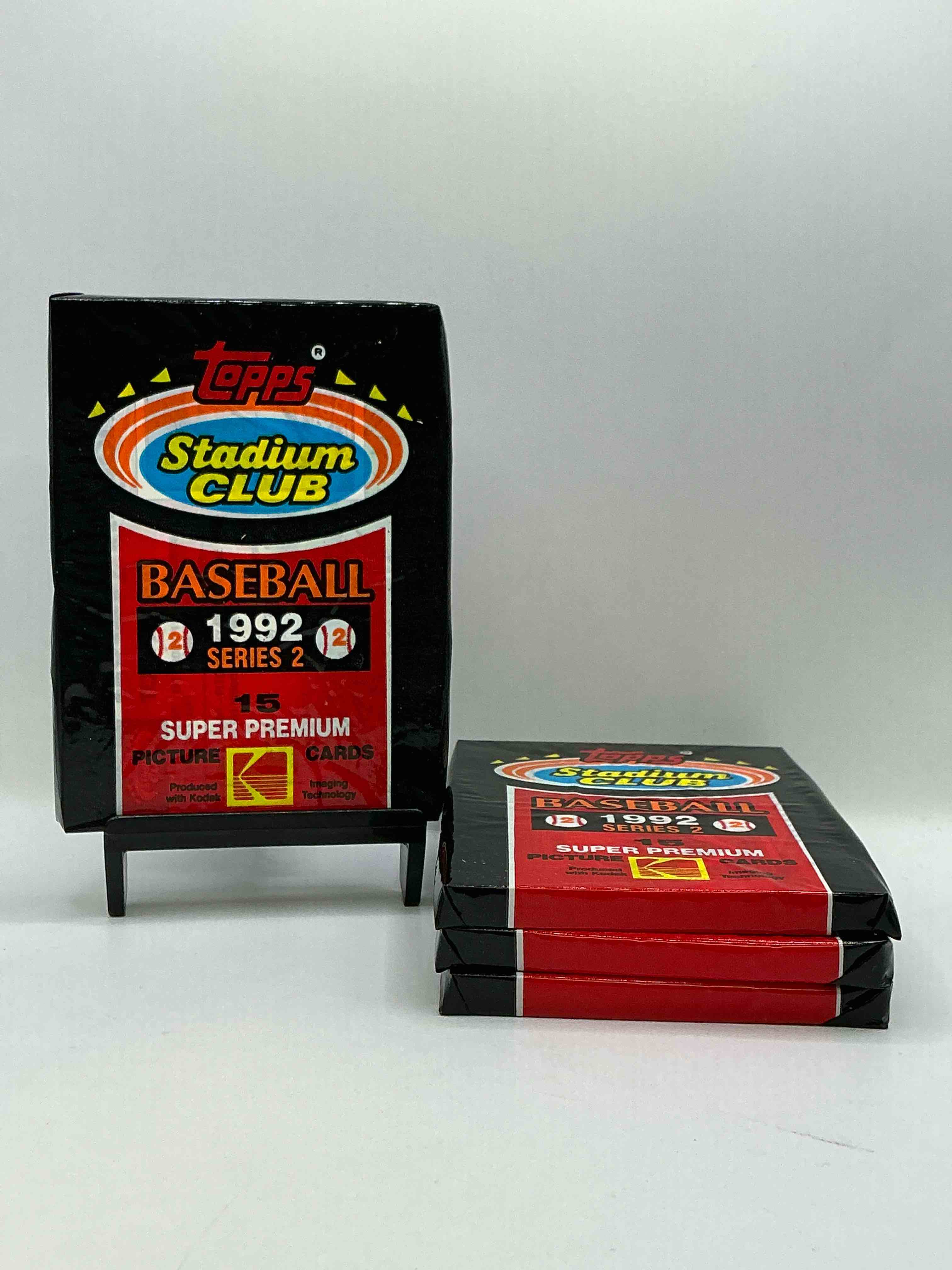 Ken Griffey Jr!? Frank Thomas!? Baseball Insanity! 1992 Topps Stadium Club Baseball Series Il Unopened Packs, Direct From Box! 15 Premium Baseball Cards In Each Pack! Search For Griffey Jr, Nolan Ryan, Frank Thomas & So Much More!Search For 1980's Stars & Hall Of Famers!