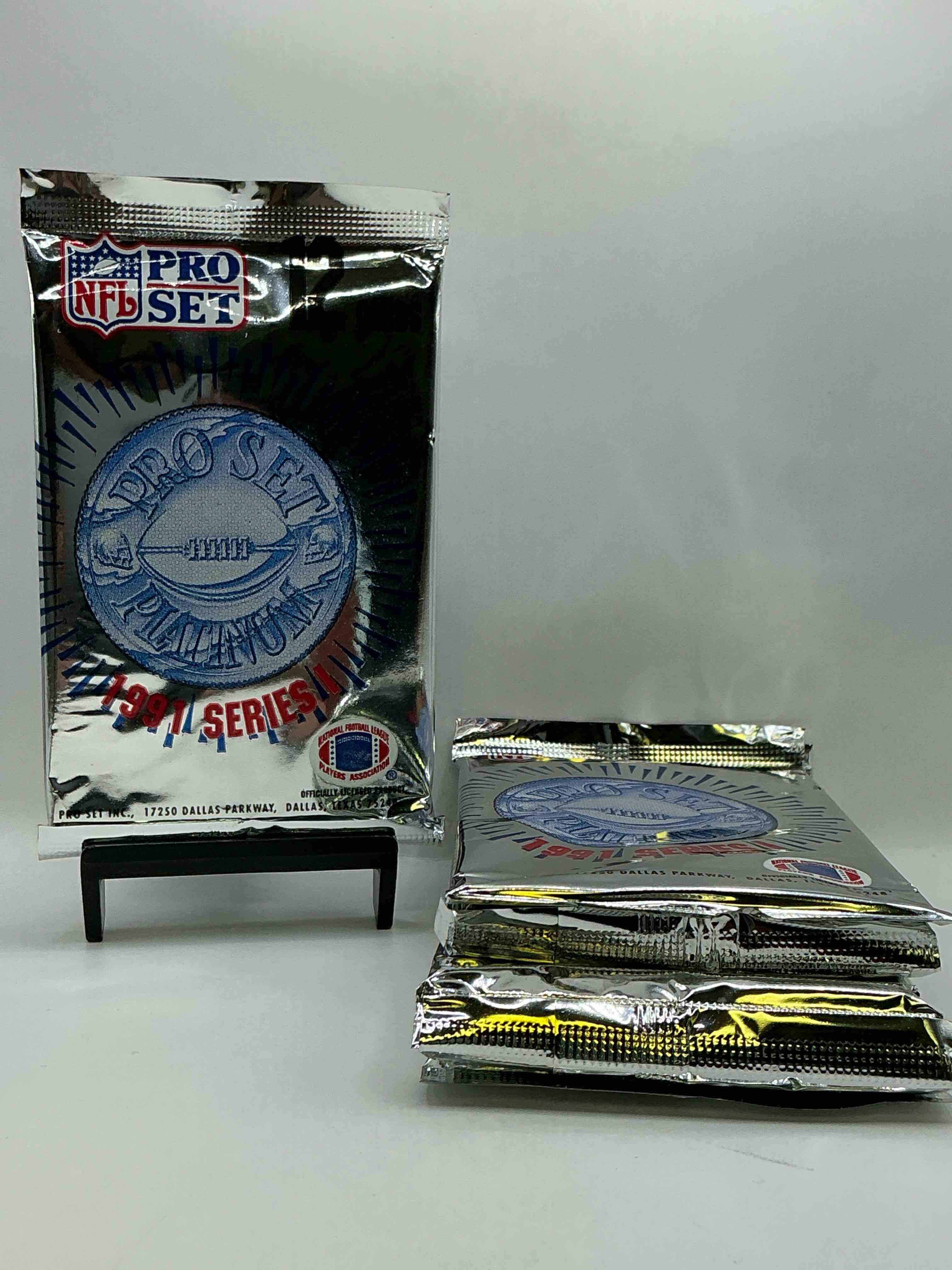 1991 Pro Set Platinum Edition Series I Unopened Packs! Search For Brett Favre Rookie & Bill Belichick Coach Rookie Card As Well As Santa Claus Card!