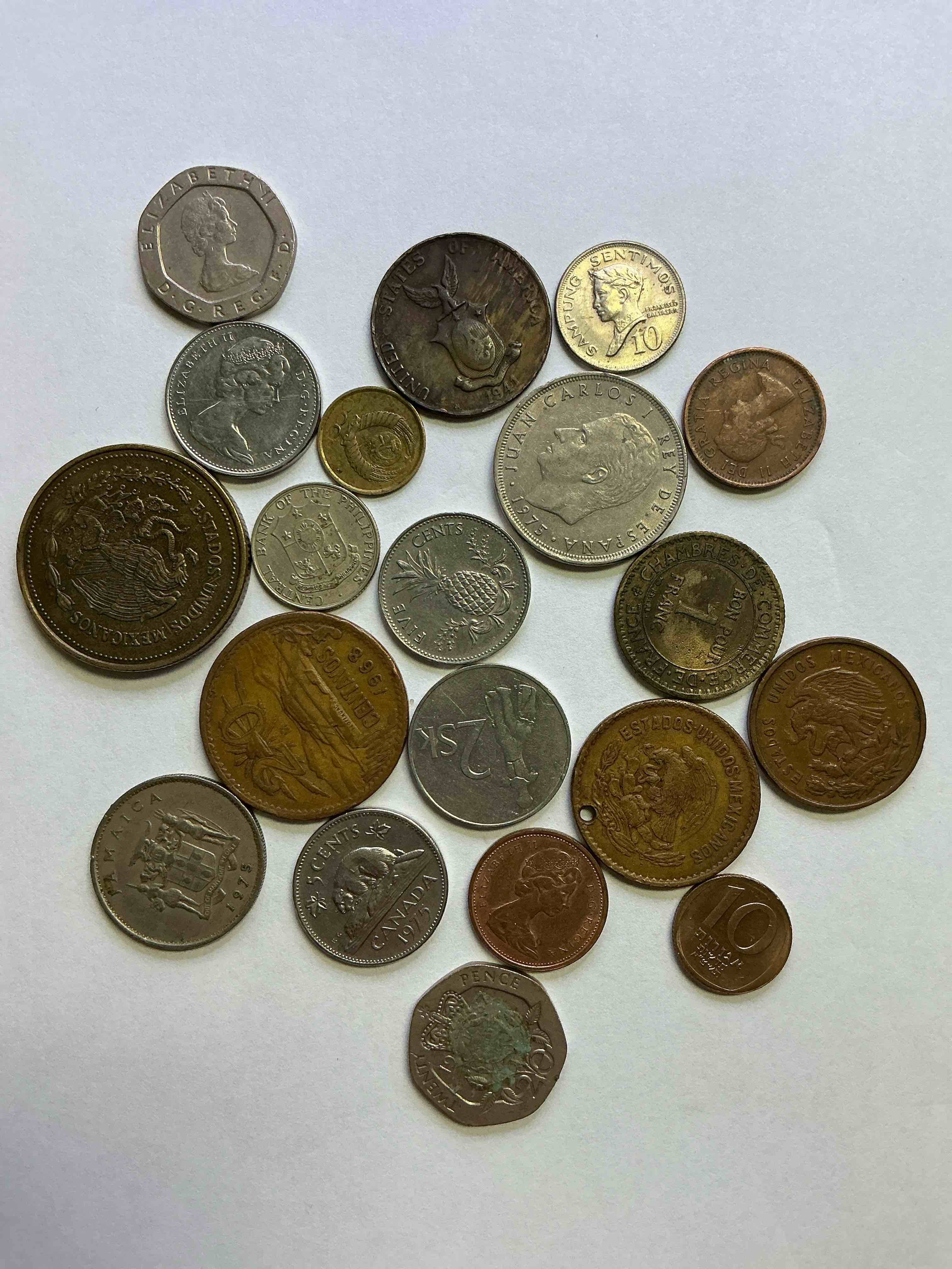 World Coins, Antique & Vintage! Each Lot Is Unique! Many Different Years, Countries, Sizes & Exotic Places. This Cool Collection Of Antique Coins From Around The World Is Loads Of Fun! Have Fun Identifying Each Coin & Country As A Great Educational Tool! A Great Investment Too!