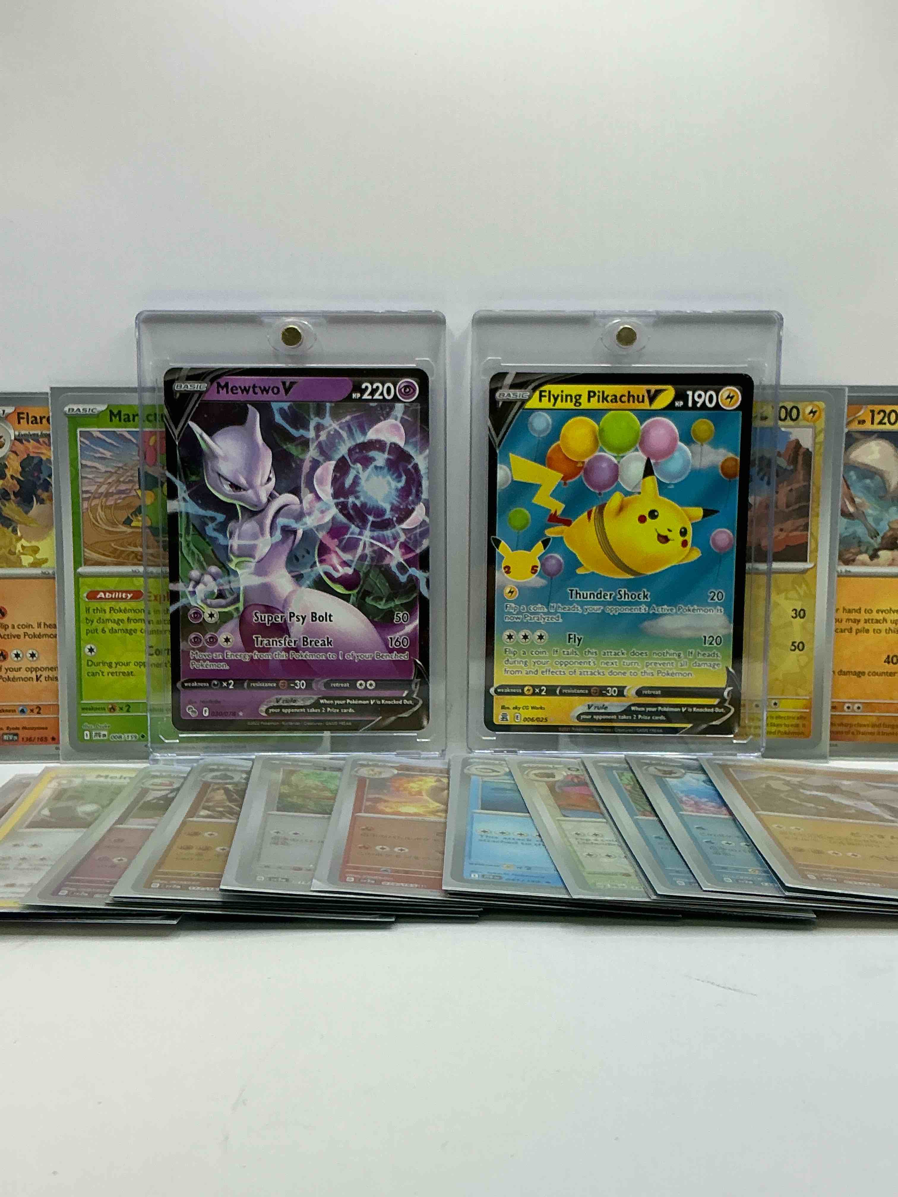 Holo Craziness! 24 Card Random Holo Pokemon Cards With Some Of Your Favorites! Get On The Pokemon Wave With These Rare & Super Cool Pokemon Holo Cards!