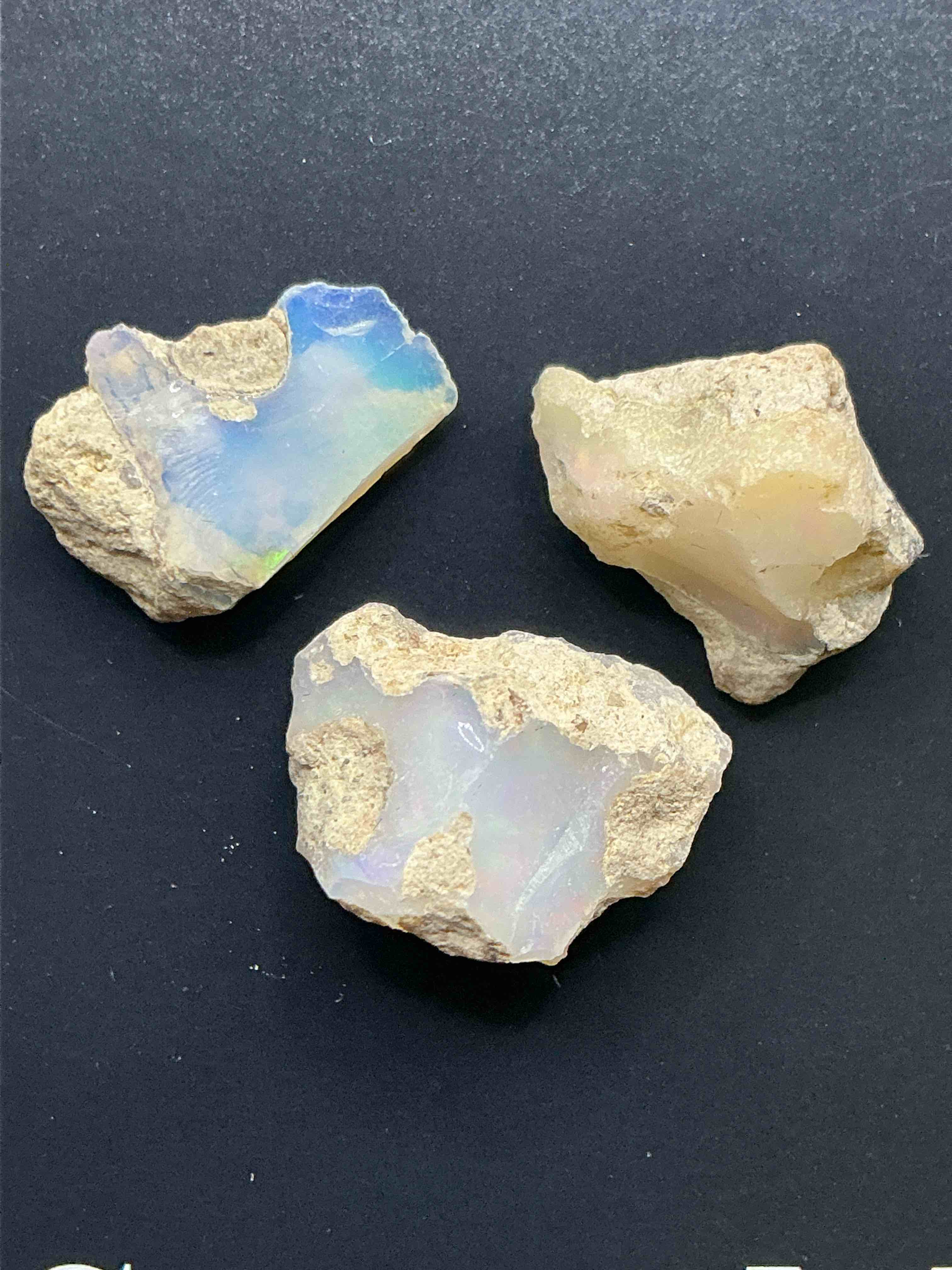 Opal Precious Gemstone, Raw, Authentic! Ethiopian Opal Gemstone, In Large & Raw, Prospected Form! Ethiopian Opals Are Famous For Their Stunning Clarity & Shimmering Color Hues! They Are Believed To Promote Hope, Purity & Love. The U.S. Dime In Image Is For Size Reference Only (Not Included). A Gemstone Like This In Raw Form Is Very Hard To Find! Own An Amazing, Stunning, Unique Opal Gemstone In Rare, Raw Form!