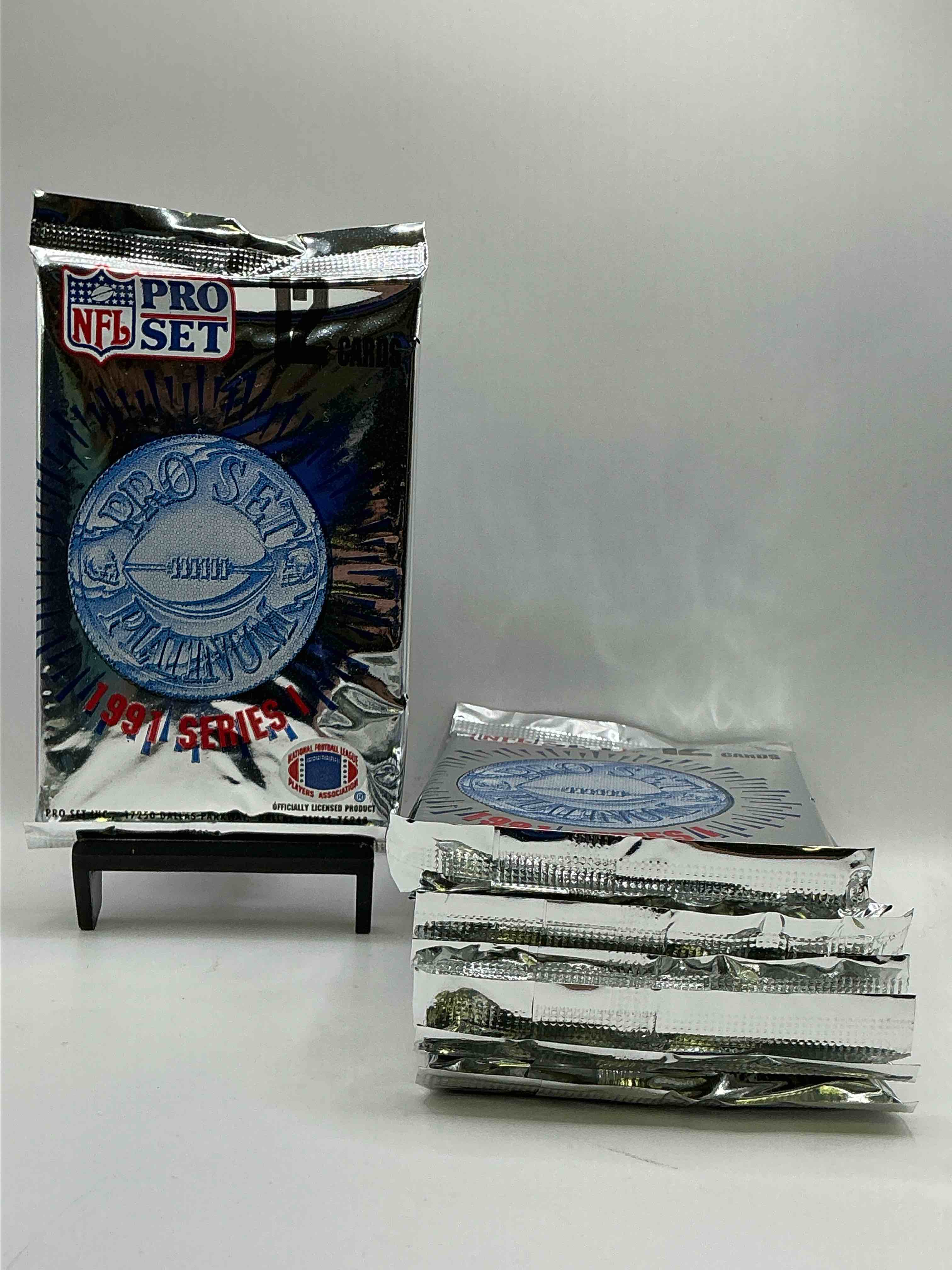 1991 Pro Set Platinum Edition Series I Unopened Packs! Search For Brett Favre Rookie & Bill Belichick Coach Rookie Card As Well As Santa Claus Card!