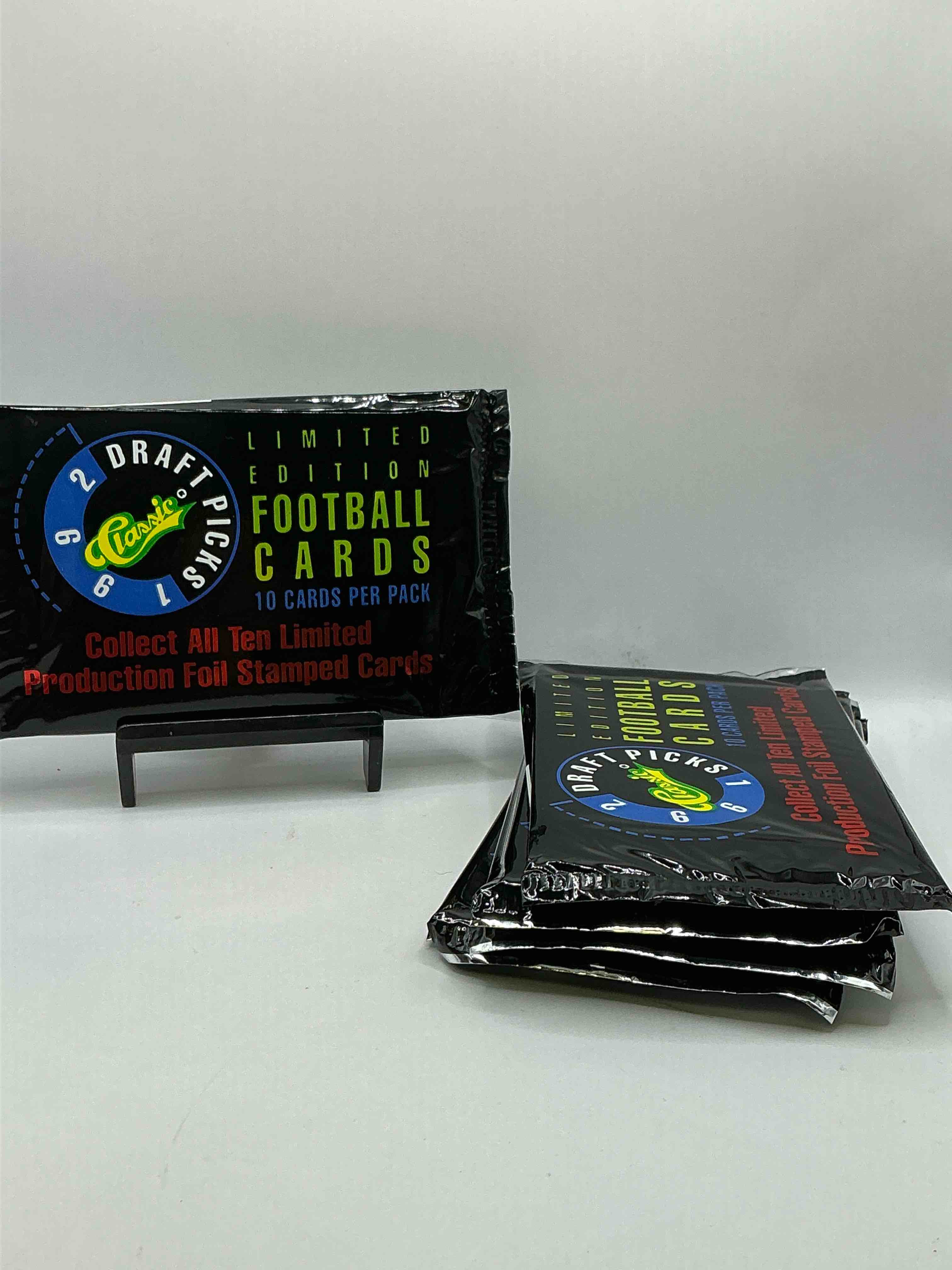 1992 Classic Draft Picks Football Unopened Packs! Limited Production Foil Stamp Cards! Insane 1992 Draft Picks Football, Search For Stars, Rookies & Big Names In Football!