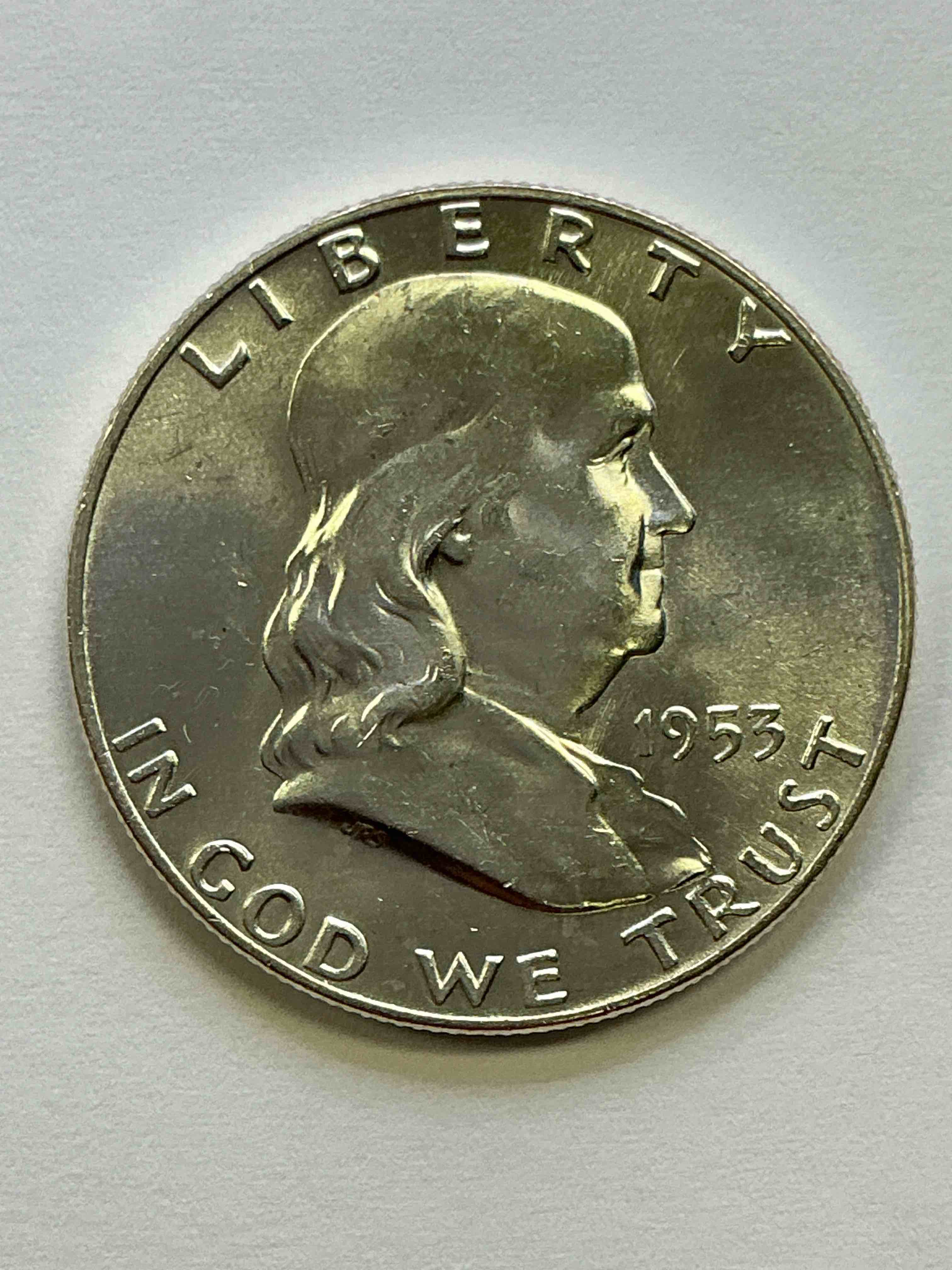 Uncirculated Ben Franklin Silver! Pre 1965 Silver U.S. Half Dollar Coins! Before 1965 American Half Dollars Were Actually Silver, Here Is A Gorgeous Example Of A Rare Ben Franklin Silver Half Dollar. Uncirculated, Great Condition & Great For Investing In Precious Metals! These Heavy Half Dollars Were Minted At 90% Silver and 10% Copper, Giving Them A Net Weight Of .36169 Ounces Of Pure Silver Per Coin! Getting Very Rare. Invest & Win!