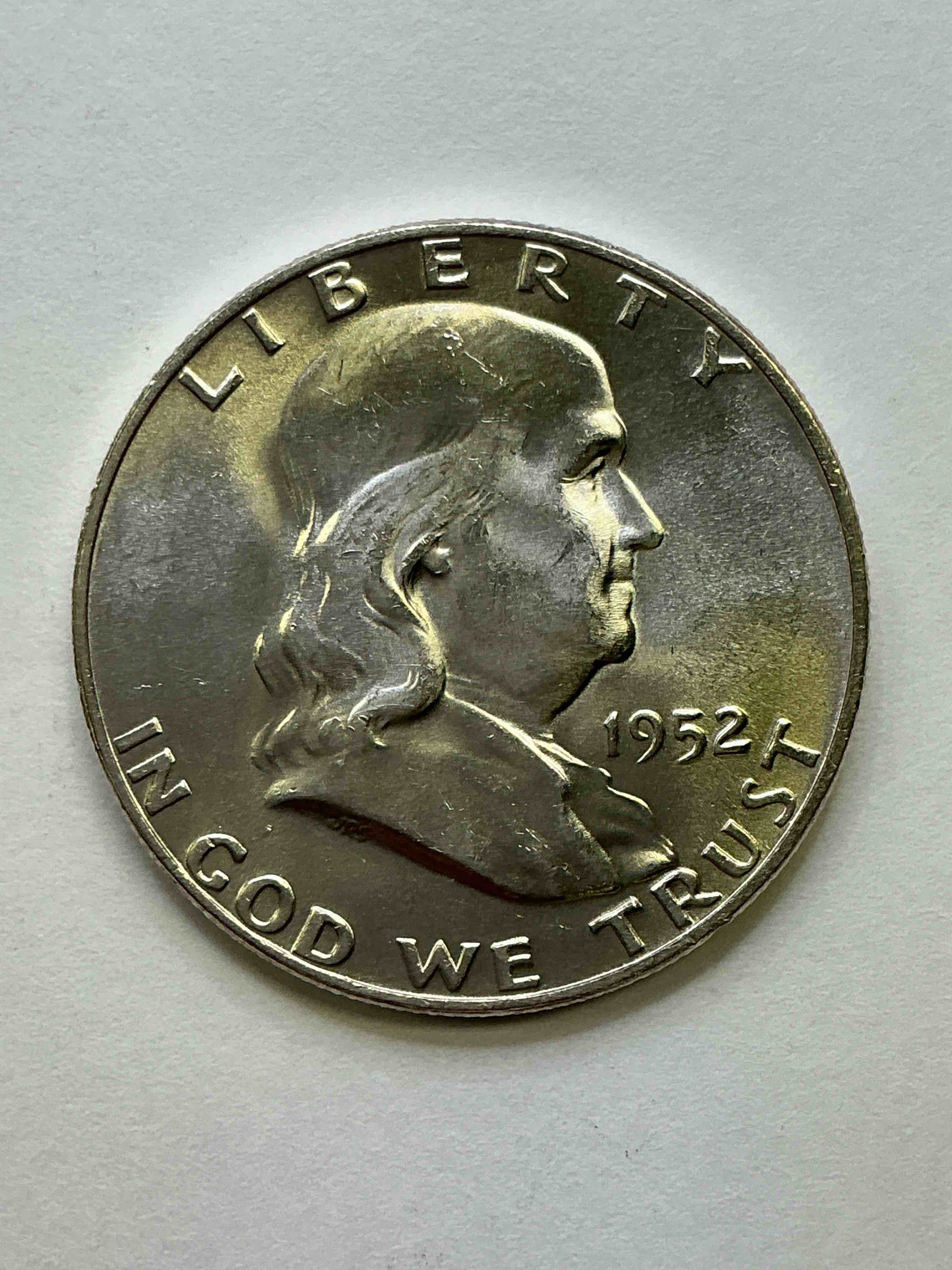 Uncirculated Ben Franklin Silver! Pre 1965 Silver U.S. Half Dollar Coins! Before 1965 American Half Dollars Were Actually Silver, Here Is A Gorgeous Example Of A Rare Ben Franklin Silver Half Dollar. Uncirculated, Great Condition & Great For Investing In Precious Metals! These Heavy Half Dollars Were Minted At 90% Silver and 10% Copper, Giving Them A Net Weight Of .36169 Ounces Of Pure Silver Per Coin! Getting Very Rare. Invest & Win!