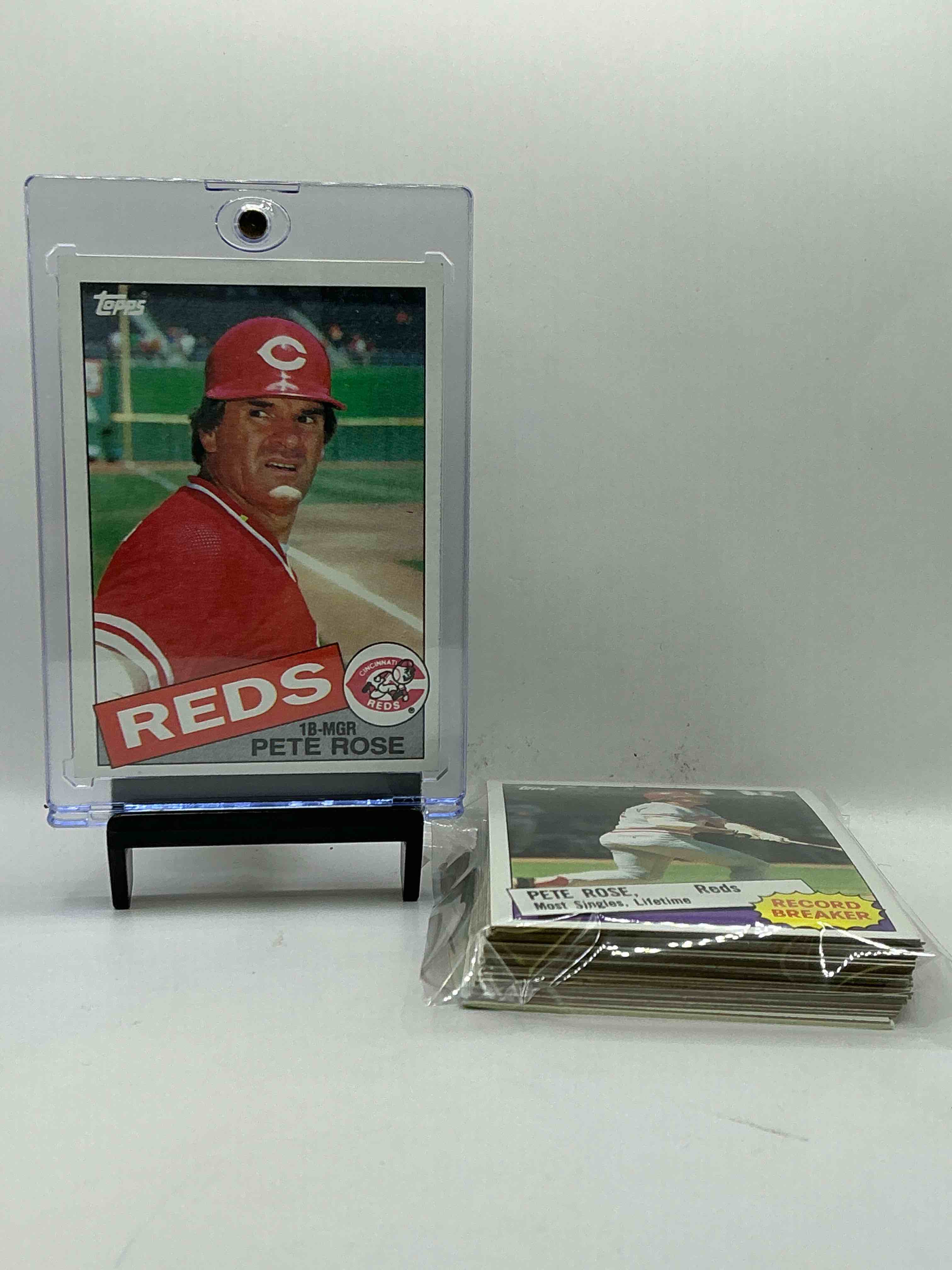 1985 Topps Baseball REDS Complete Set! 31 Card Reds Set, Including Multiple Pete Rose Cards! Legends Like Pete Rose, Eric Davis & So Many More!