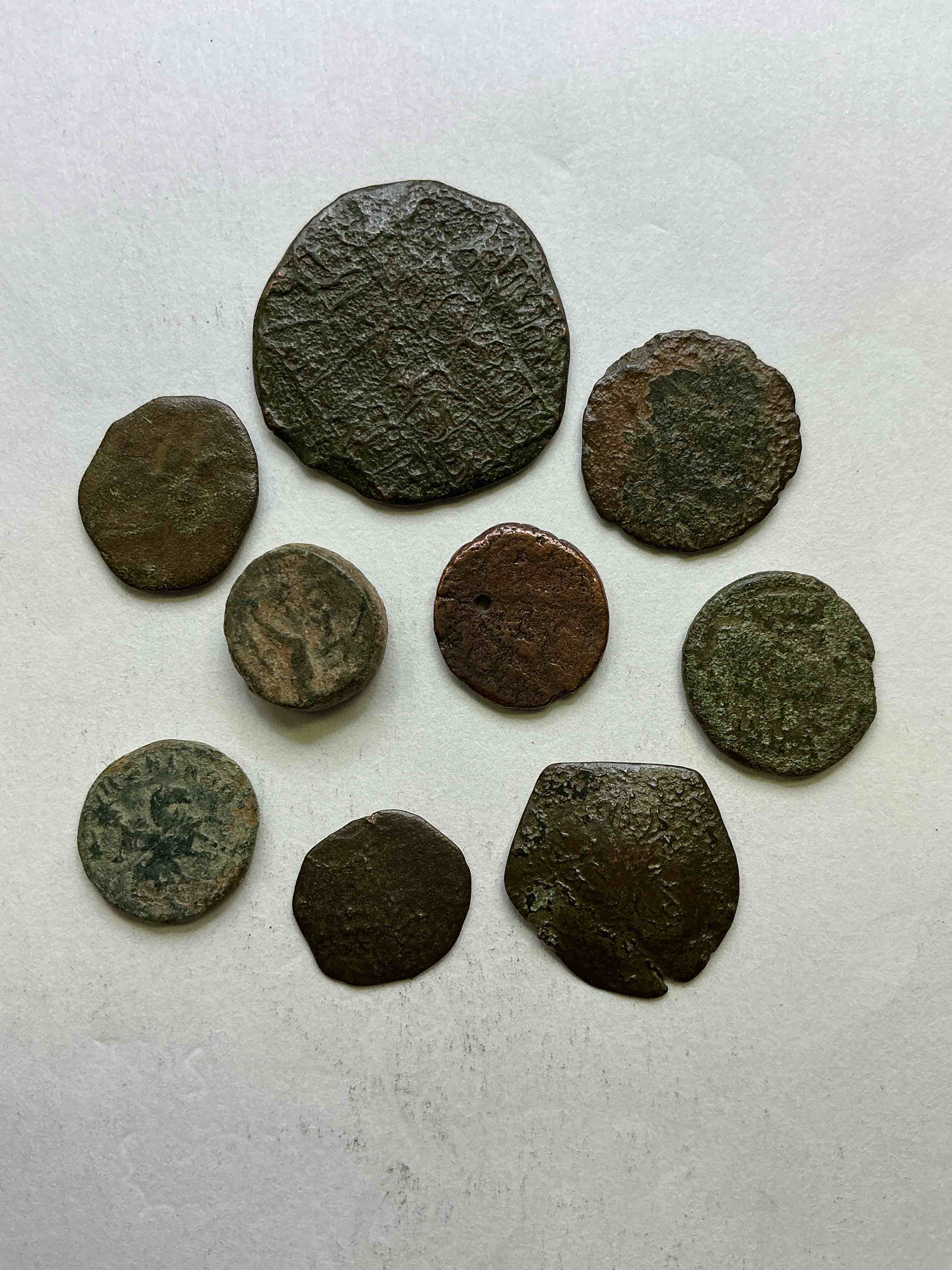 Ancient Roman Coins! 1,600-1,700 YEARS OLD Approximately! Check Out These Amazing Authentic Pieces Of History, Ancient Roman Bronze Coins From The Approx 300 to 400 A.D Era... Serious Pieces Of History & Serious Collector Items! Own Authentic Pieces Of Ancient History!