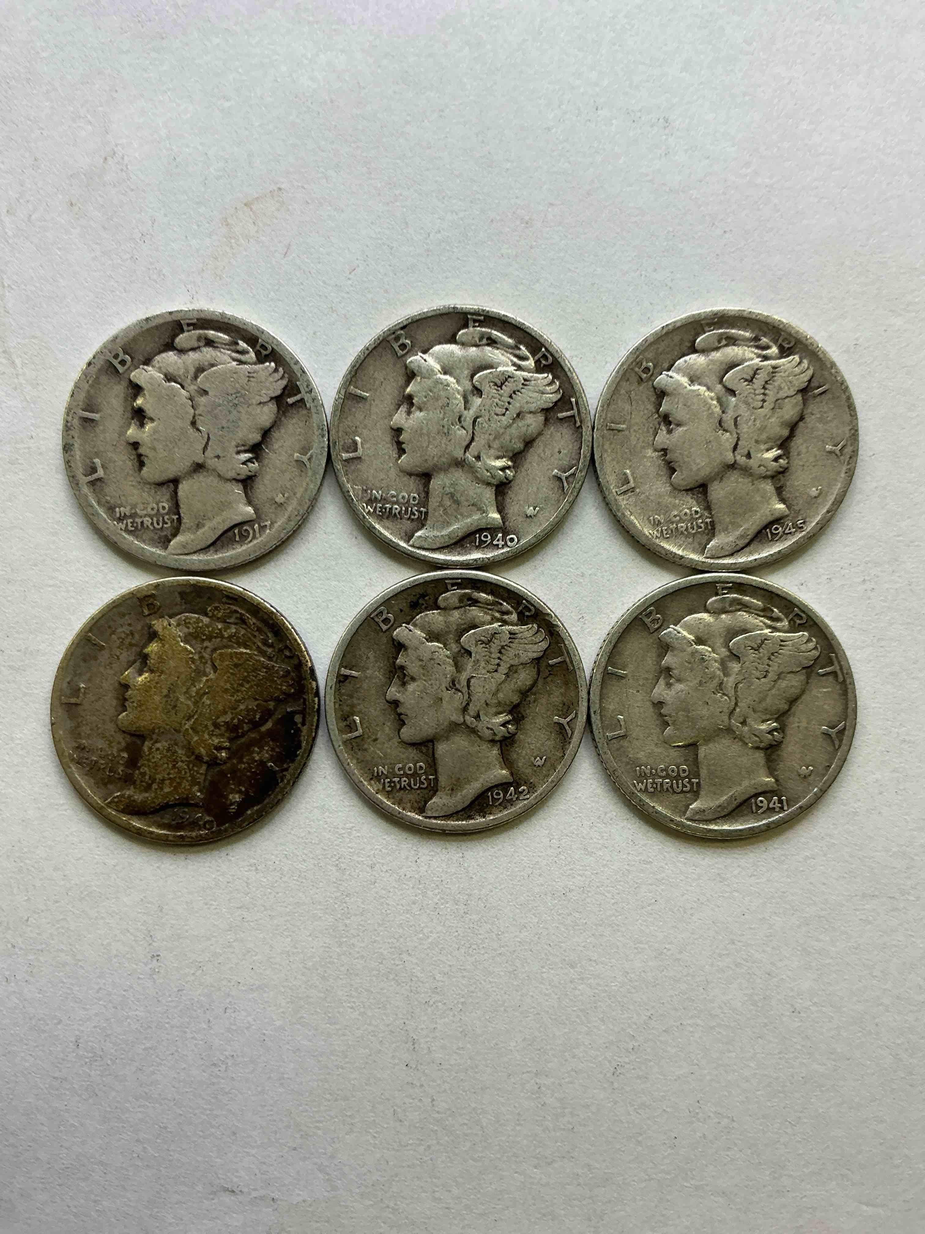Antique U.S. Pure Fine Silver Mercury Dimes! Silver Mercury Dimes Were Minted From 1916-1945 & Have Become Serious Collector Items! Check Out These Awesome Examples, All In Nice, Circulated Condition With Visible Dates & Varying Years! Rare To Have Visible Dates! Makes For A Great Investment In Precious Metals, Mercury Dimes Are 90% Pure Fine Silver! They Don't Make Em' Like This Anymore!