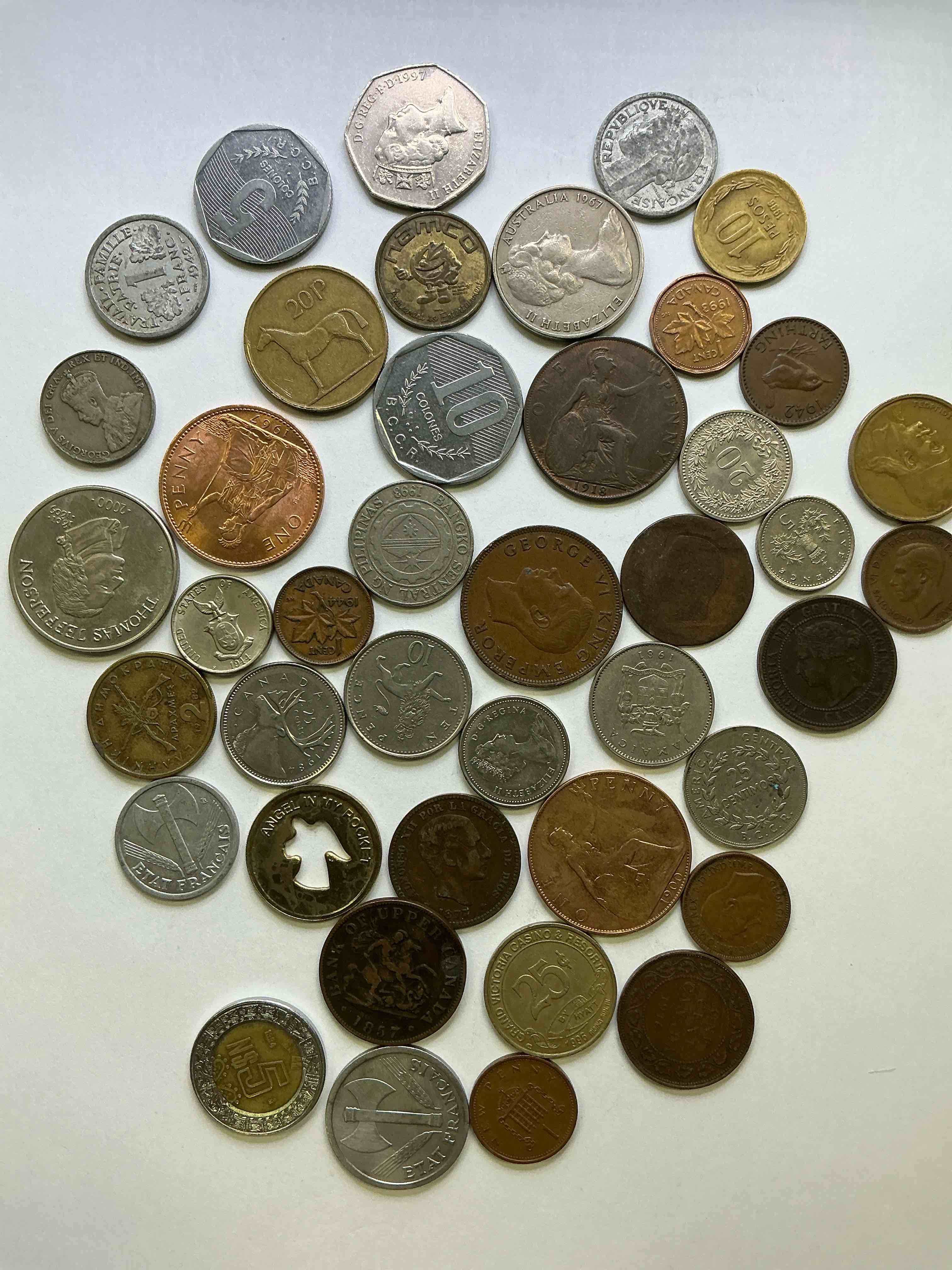 World Coins, Antique & Vintage! Each Lot Is Unique! Many Different Years, Countries, Sizes & Exotic Places. This Cool Collection Of Antique Coins From Around The World Is Loads Of Fun! Have Fun Identifying Each Coin & Country As A Great Educational Tool! A Great Investment Too!