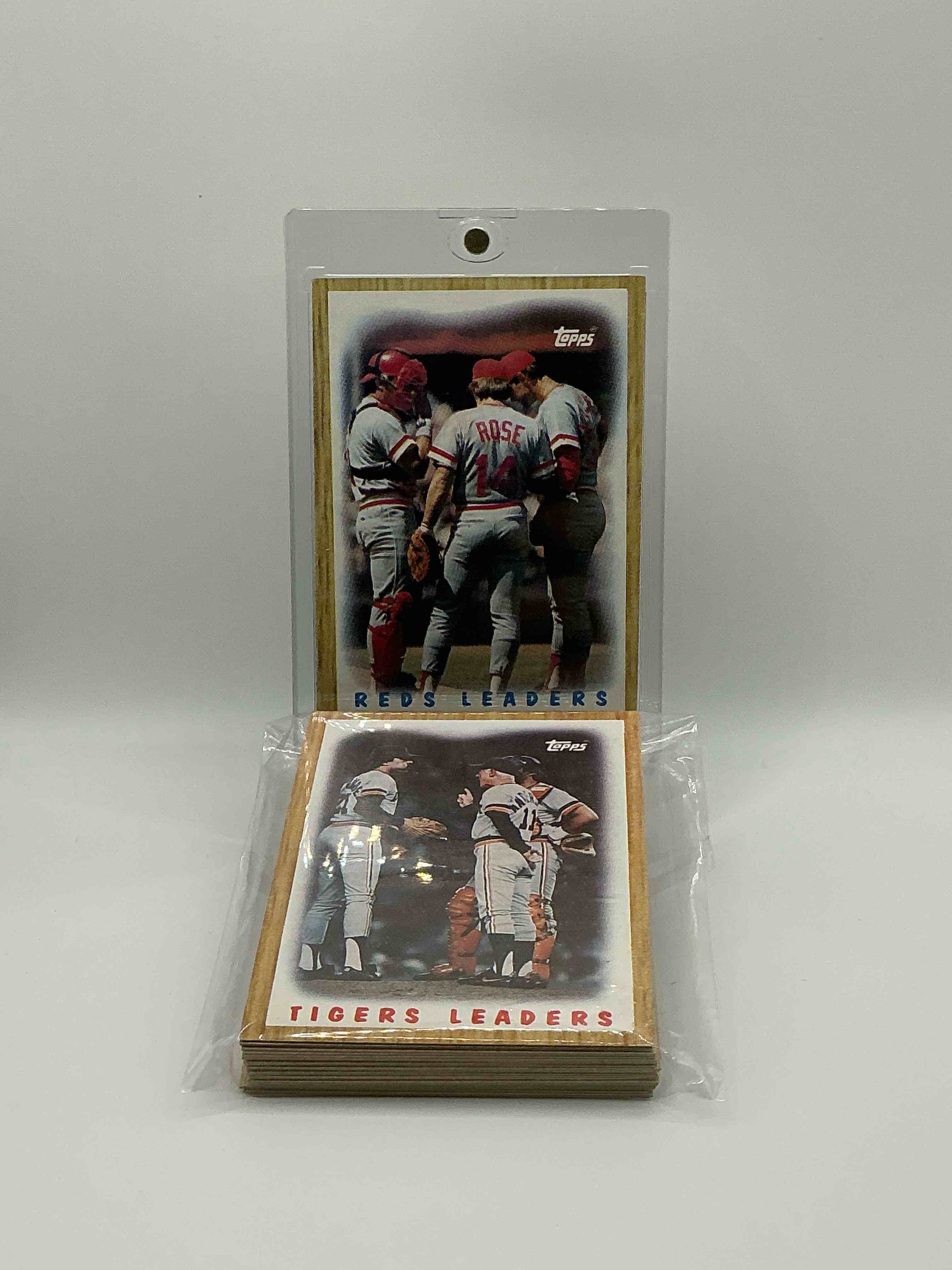 every mlb team! 1989 rare mlb team cards! your favorite 1987 mlb teams! 25 card set from all the mlb teams! wow! rare! your favorite mlb teams!