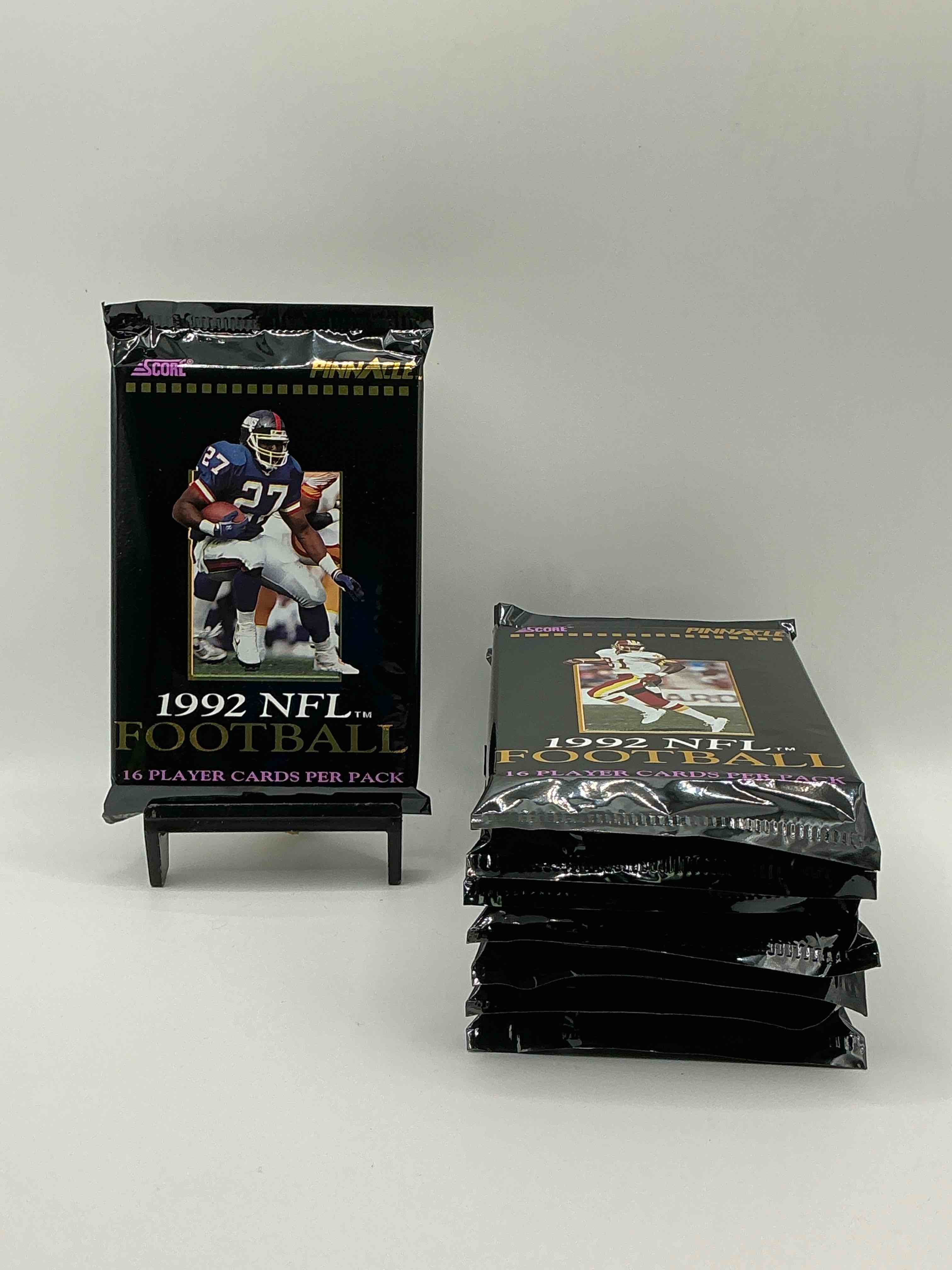 Rare! 1992 Score Pinnacle Football Sealed Unopened Sports Cards Pack, Direct From Original Retail Case! A Year You Don't See Very Often, Search For Early Barry Sanders, Emmitt Smith & So Much More! Highly Collectible & Drying Up!