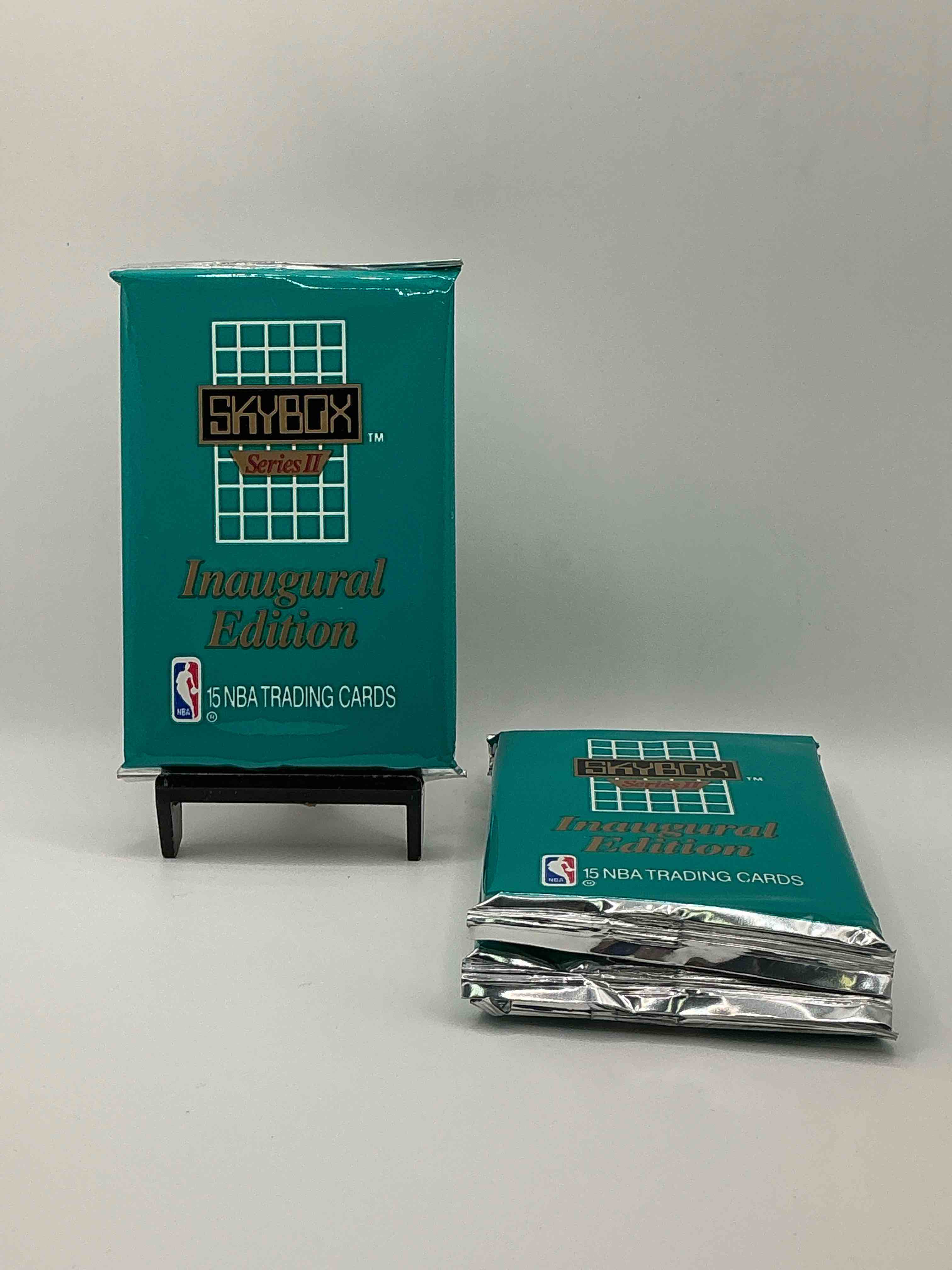 Michael Jordan, Magic Johnson & More! Search For So Many NBA Legends & Stars! 1990-91 Skybox Series Il Unopened Pocks! Direct From Original Box! These Packs Are Sought After For Ther Eye-Catching Teal Look & Awesome Cards! Search For Valuable Michael Jordon, Larry Bird & Magic Johnson Cards! Along With Other Stars!