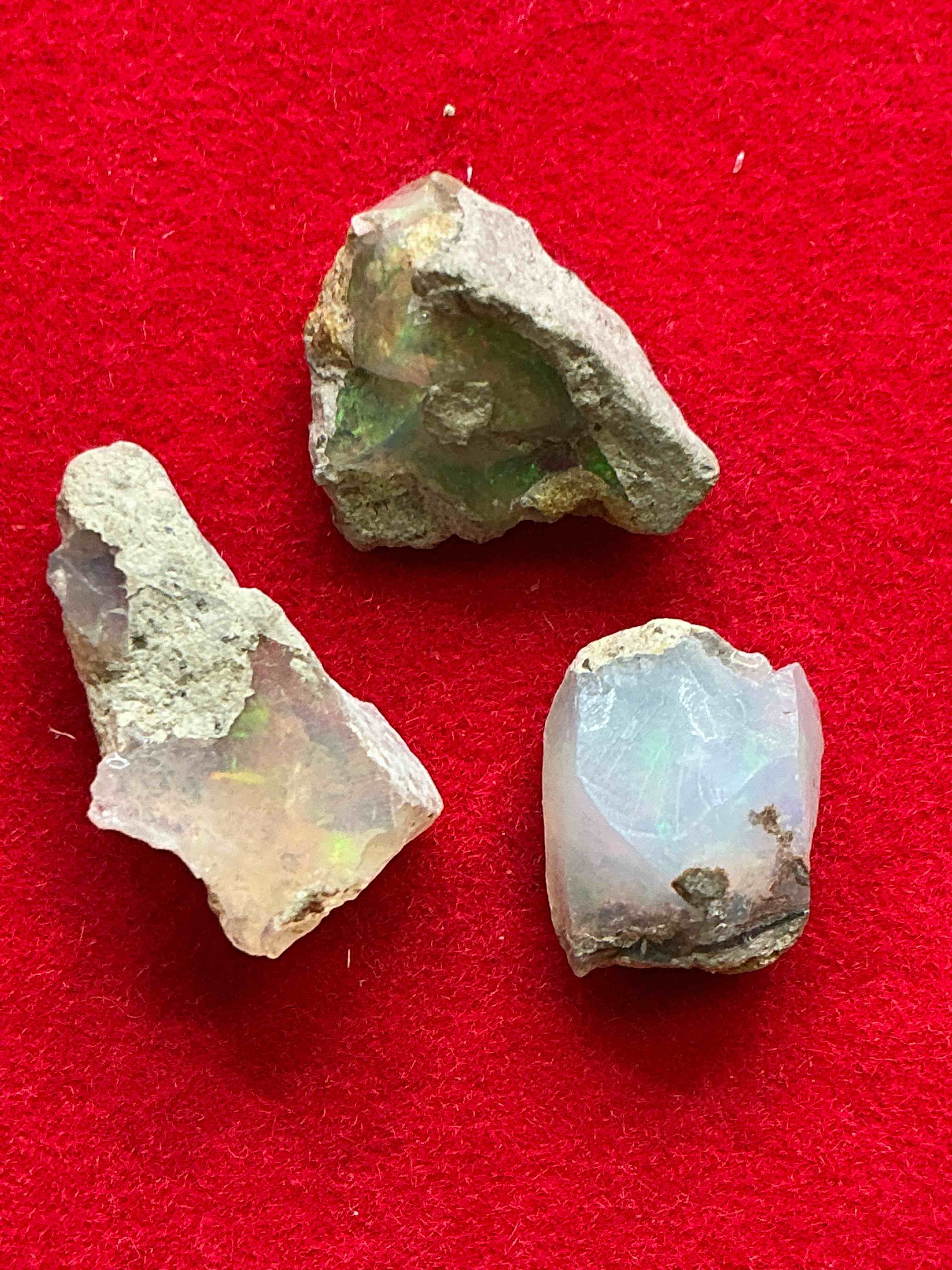 Opal Precious Gemstone, Raw, Authentic! Ethiopian Opal Gemstone, In Large & Raw, Prospected Form! Ethiopian Opals Are Famous For Their Stunning Clarity & Shimmering Color Hues! They Are Believed To Promote Hope, Purity & Love. The U.S. Dime In Image Is For Size Reference Only (Not Included). A Gemstone Like This In Raw Form Is Very Hard To Find! Own An Amazing, Stunning, Unique Opal Gemstone In Rare, Raw Form!