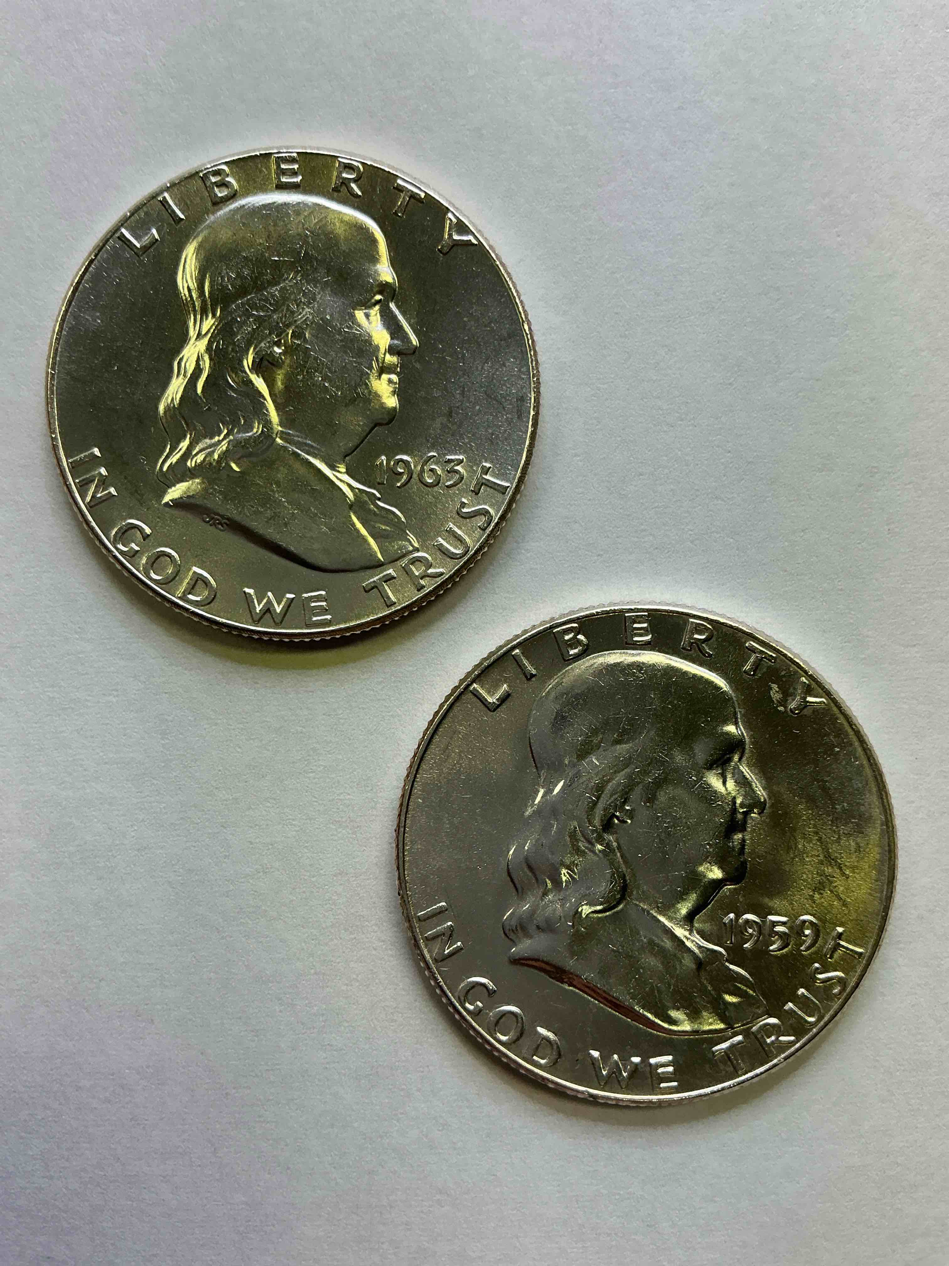 Uncirculated Ben Franklin Silver! Pre 1965 Silver U.S. Half Dollar Coins! Before 1965 American Half Dollars Were Actually Silver, Here Is A Gorgeous Example Of A Rare Ben Franklin Silver Half Dollar. Uncirculated, Great Condition & Great For Investing In Precious Metals! These Heavy Half Dollars Were Minted At 90% Silver and 10% Copper, Giving Them A Net Weight Of .36169 Ounces Of Pure Silver Per Coin! Getting Very Rare. Invest & Win!