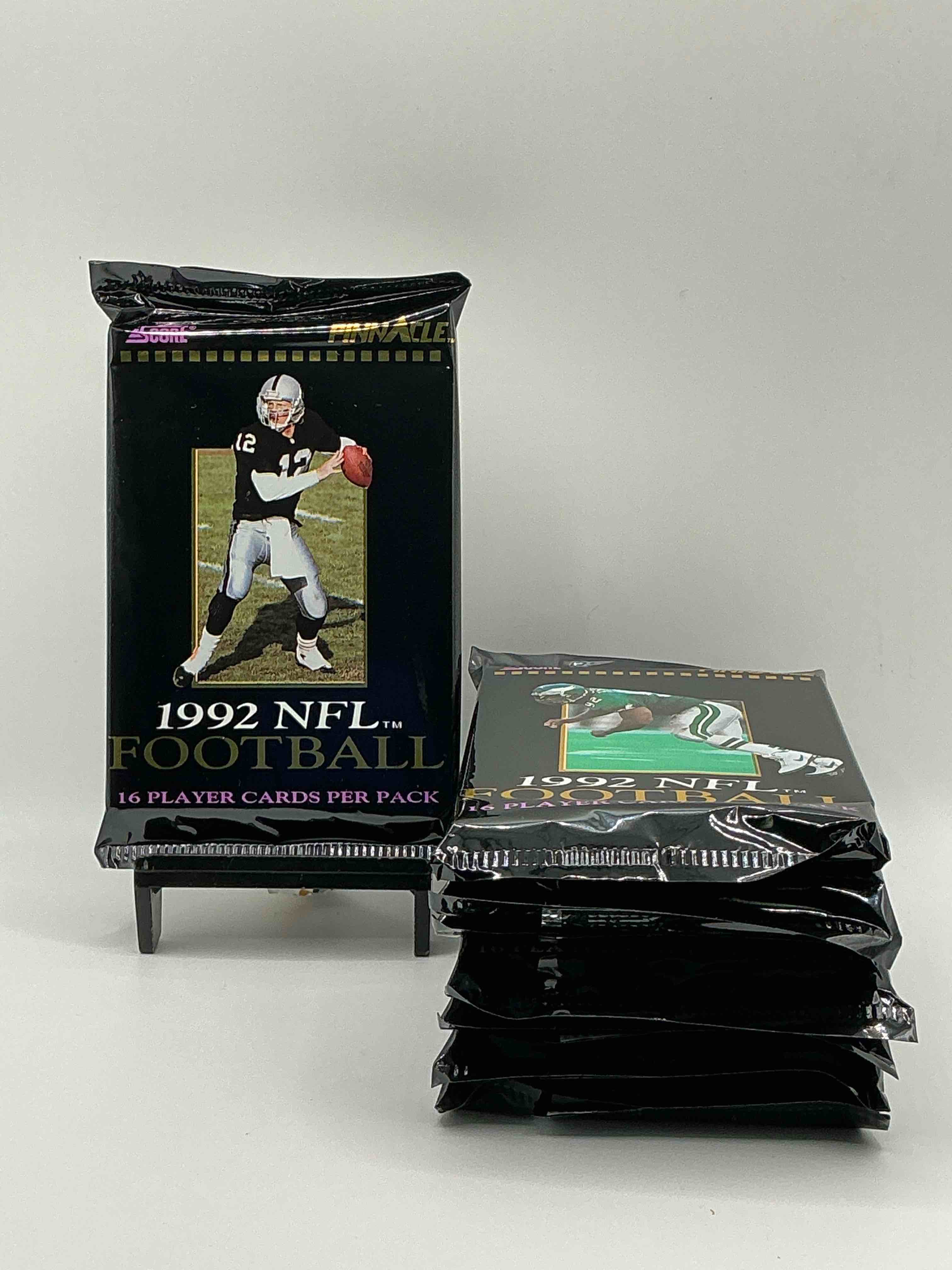 Rare! 1992 Score Pinnacle Football Sealed Unopened Sports Cards Pack, Direct From Original Retail Case! A Year You Don't See Very Often, Search For Early Barry Sanders, Emmitt Smith & So Much More! Highly Collectible & Drying Up!