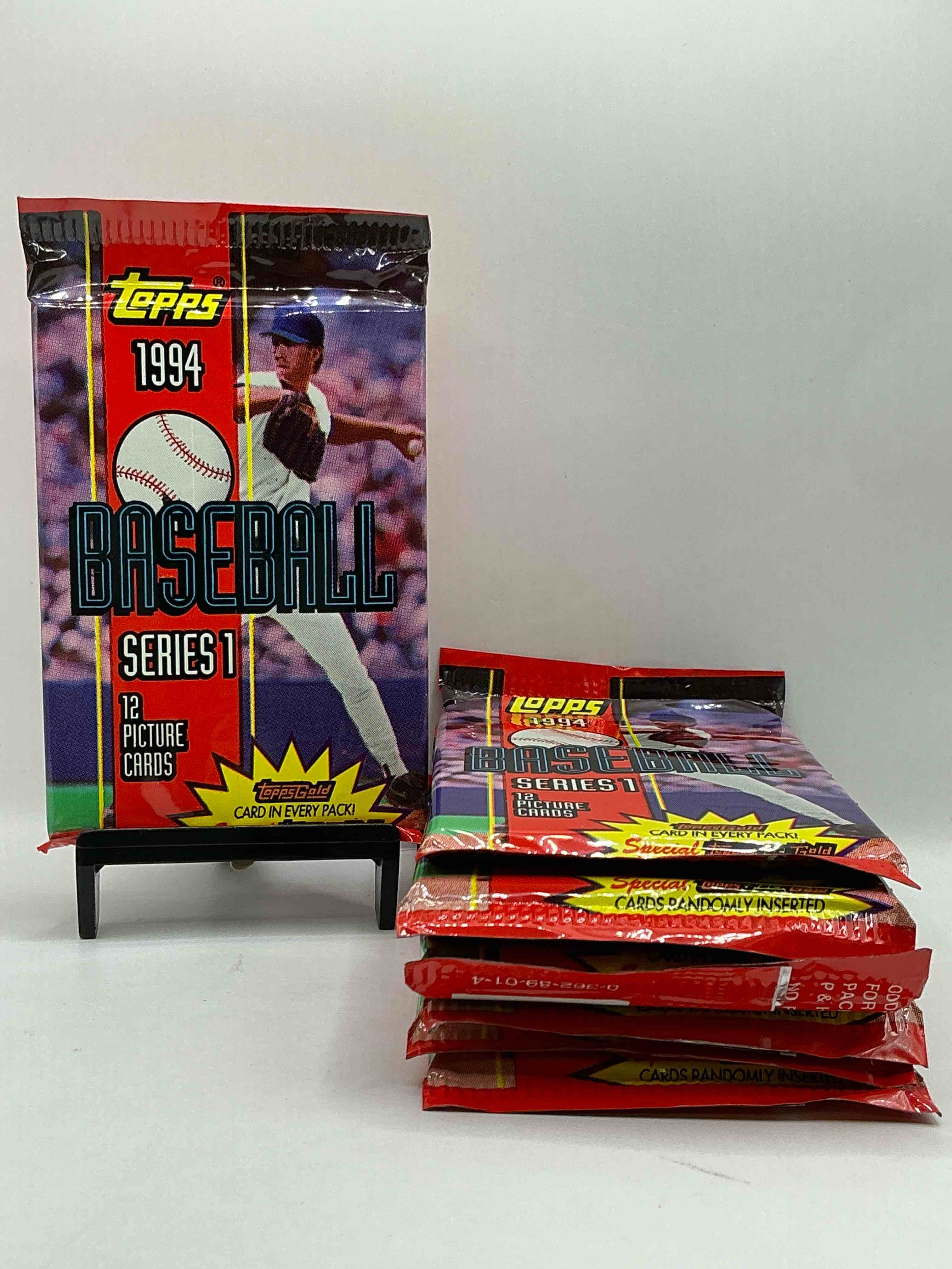 Wow! 1994 Topps Baseball Sealed Pack, Series One, Direct From Original Retail Case! Search For Topps Gold Card In Every Pack & Nolan Ryan Last Year Farewell Memento Card. Hard To Find!