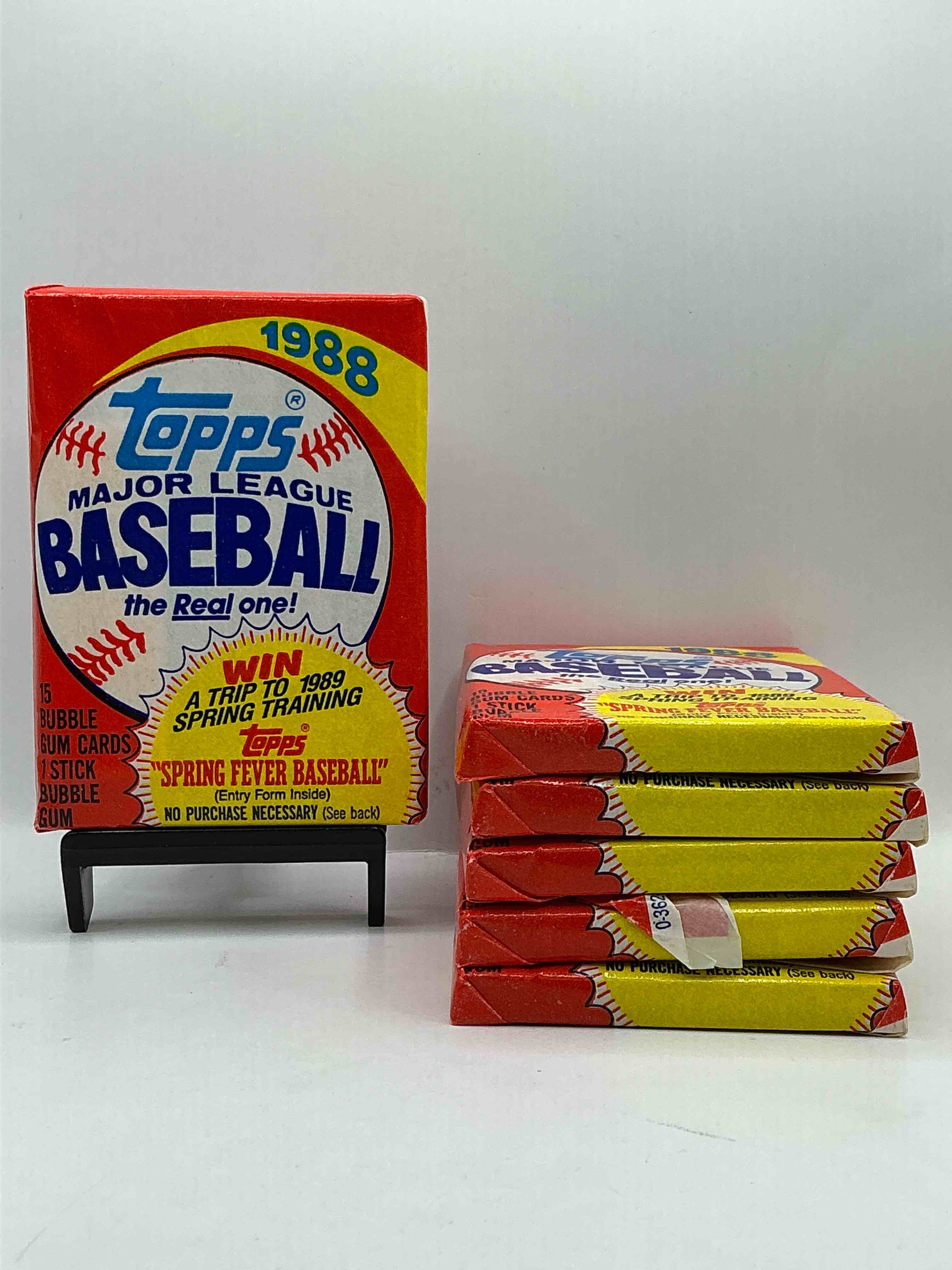 80's Baseball Fan's Rejoice! 1988 Topps Baseball Unopened Wax Packs Full Of Collectible Trading Cards! Search For Valuable Don Mattingly "World Of Baseball" & Nolan Ryan Cards Worth Hundreds In Perfect Condition!