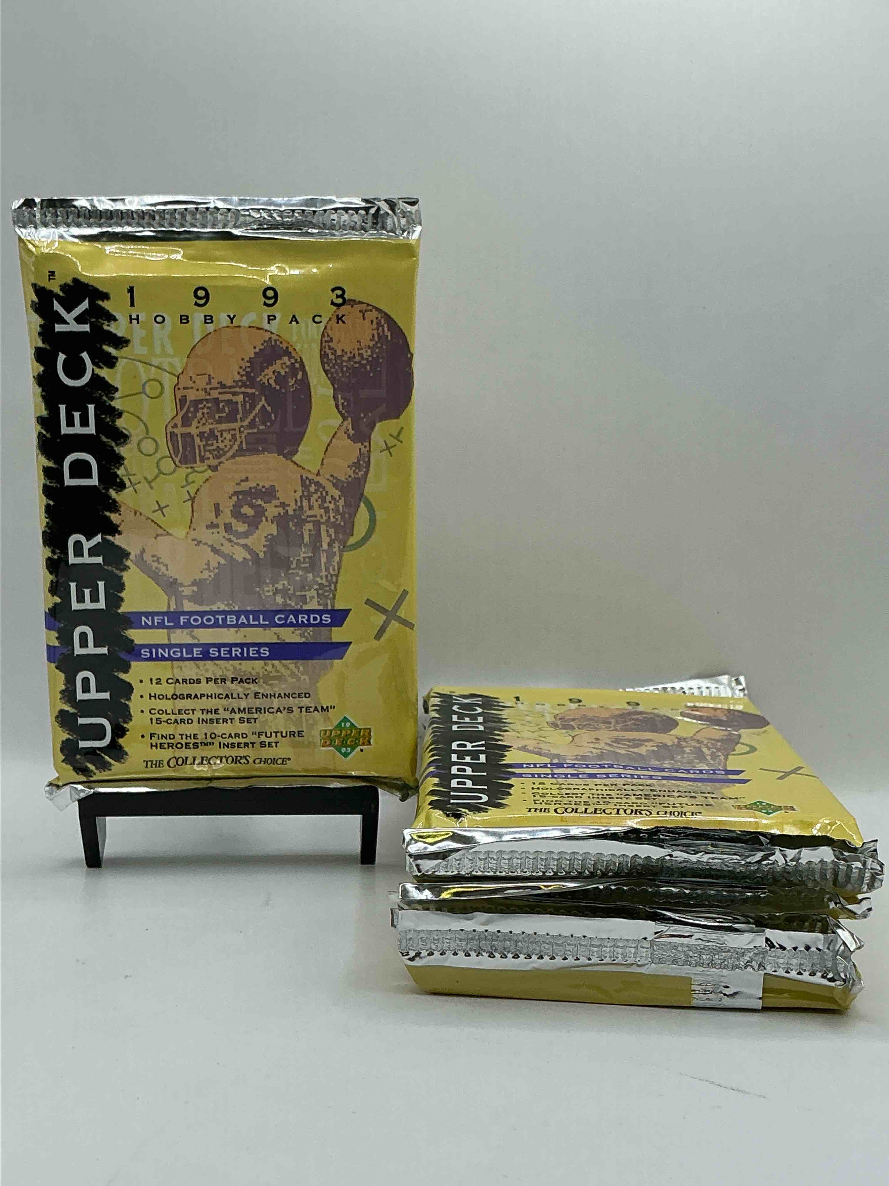 1993 Upper Deck Football Packs! Single Series! Search For "Americas Team" 15 Card Insert Set, 10 Card "Future Heroes" Insert Set & More! Legends & Stars!