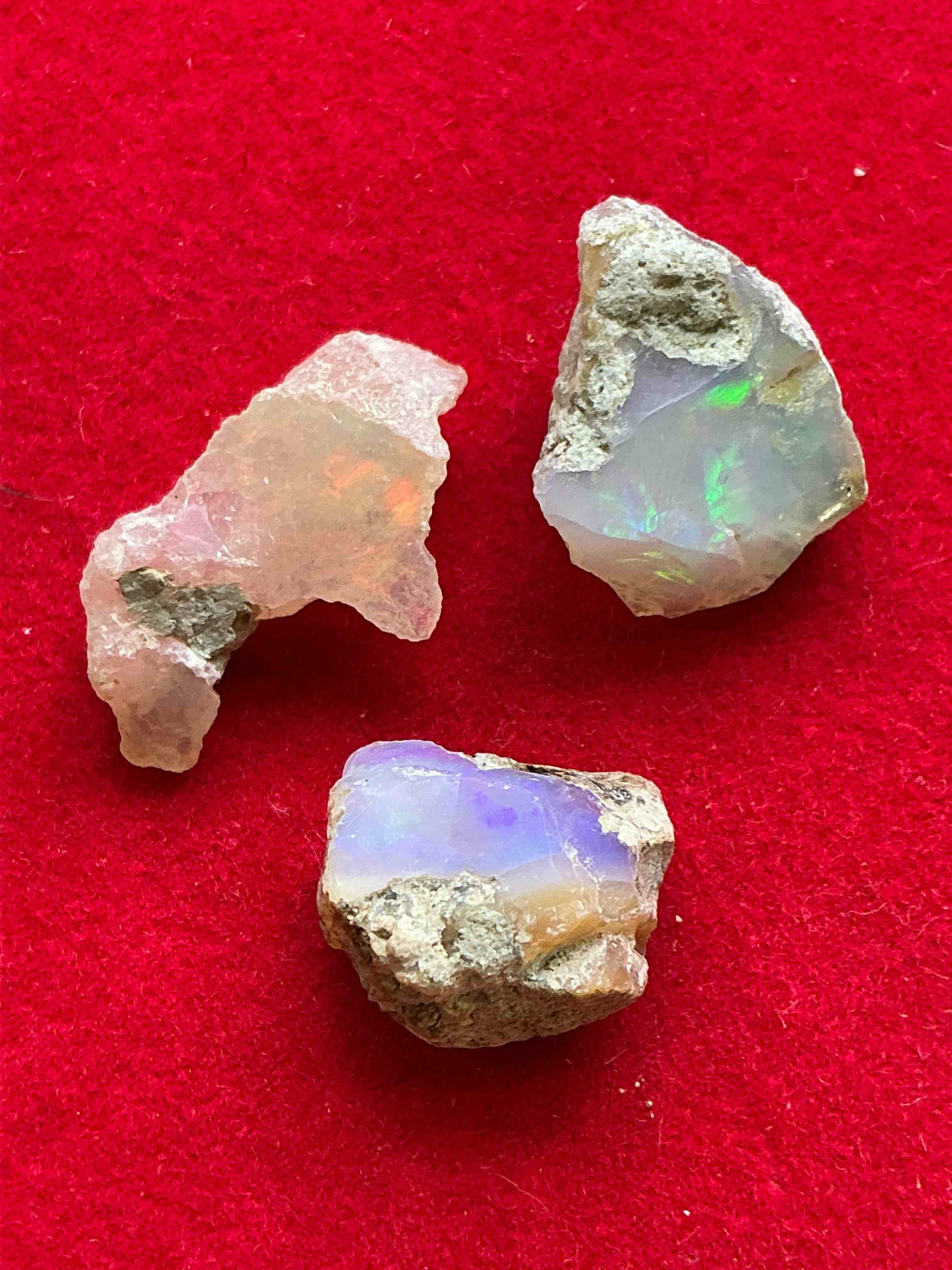 Opal Precious Gemstone, Raw, Authentic! Ethiopian Opal Gemstone, In Large & Raw, Prospected Form! Ethiopian Opals Are Famous For Their Stunning Clarity & Shimmering Color Hues! They Are Believed To Promote Hope, Purity & Love. The U.S. Dime In Image Is For Size Reference Only (Not Included). A Gemstone Like This In Raw Form Is Very Hard To Find! Own An Amazing, Stunning, Unique Opal Gemstone In Rare, Raw Form!